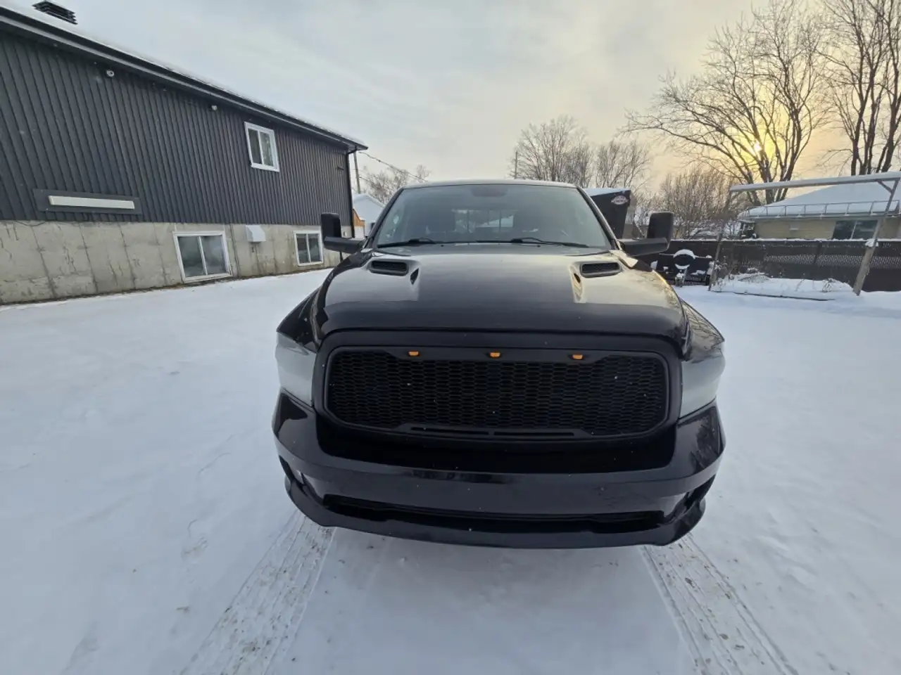 RAM 1500 снимка RAM 1500