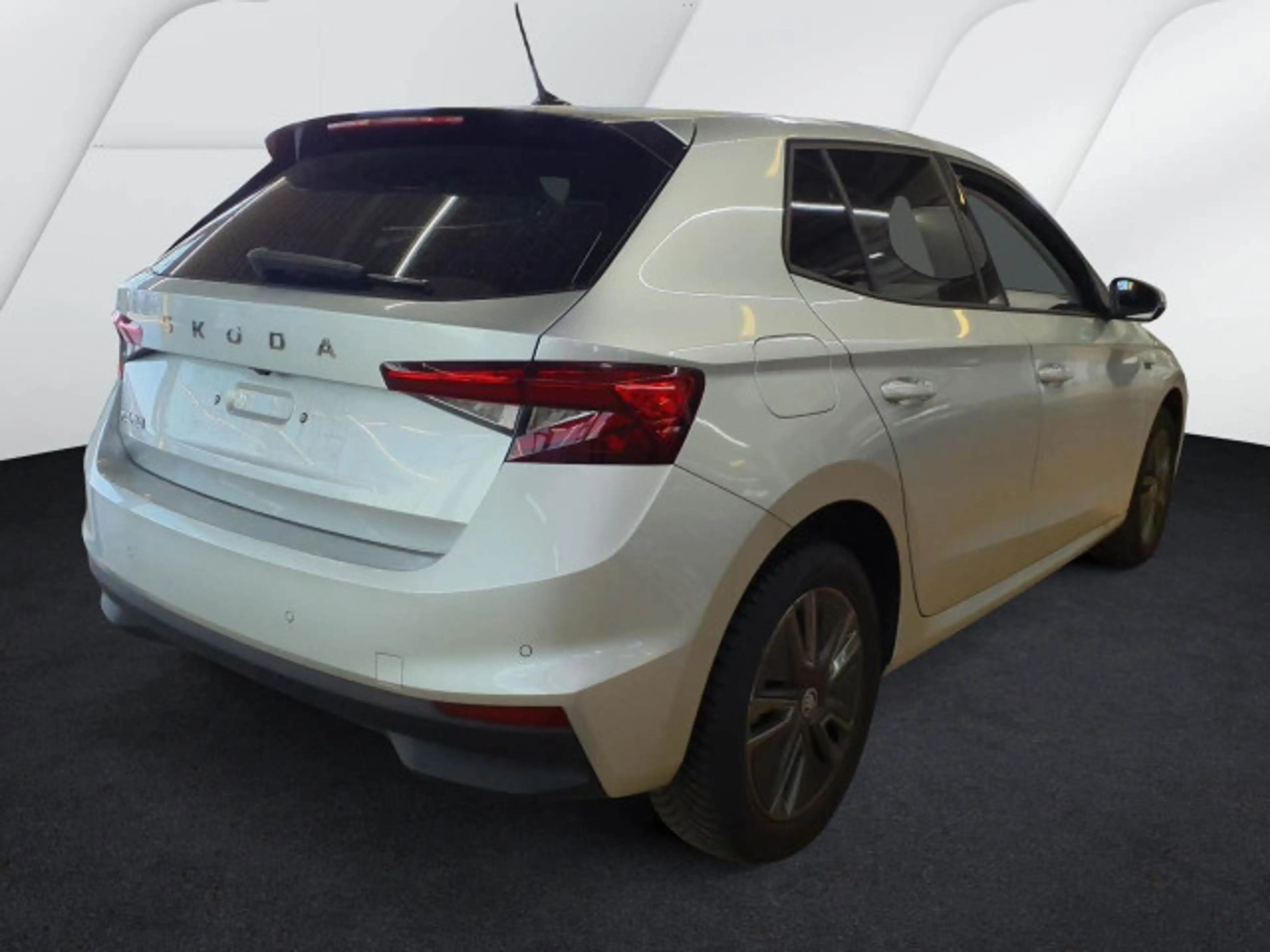 Skoda Fabia Tour 1.5 TSI DSG LED Navi RFK SHZ ACC VC — photo 3