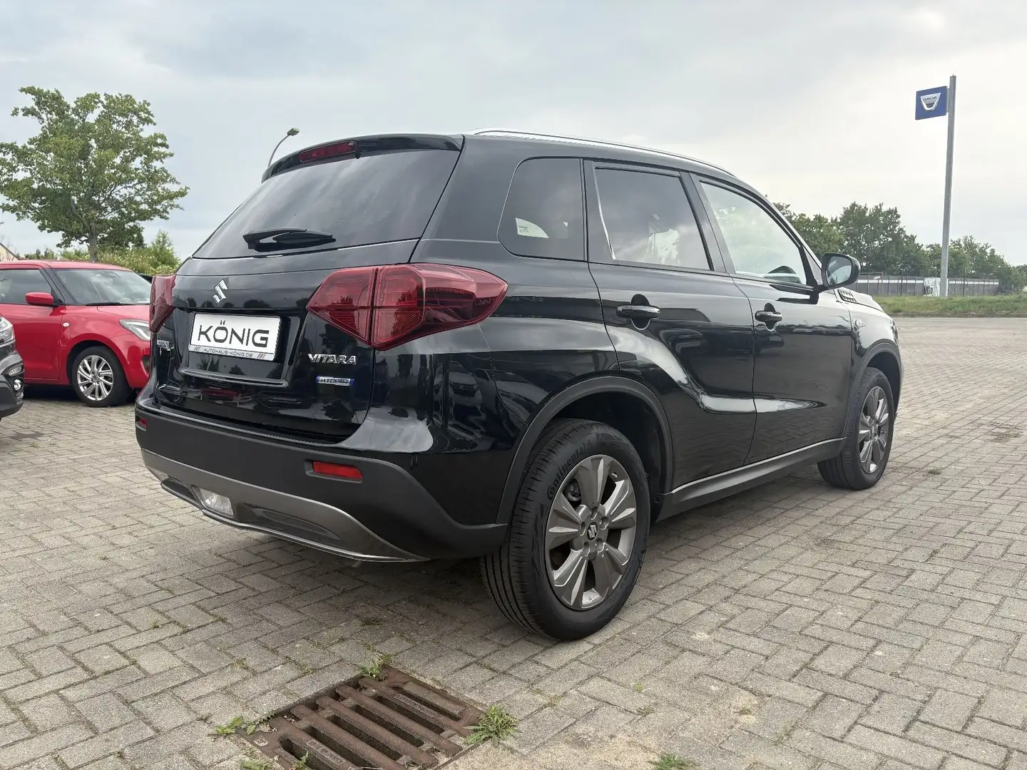Suzuki Vitara 1.4 COMFORT Klimaautomatik CarPlay*PDC Schwarz - 2
