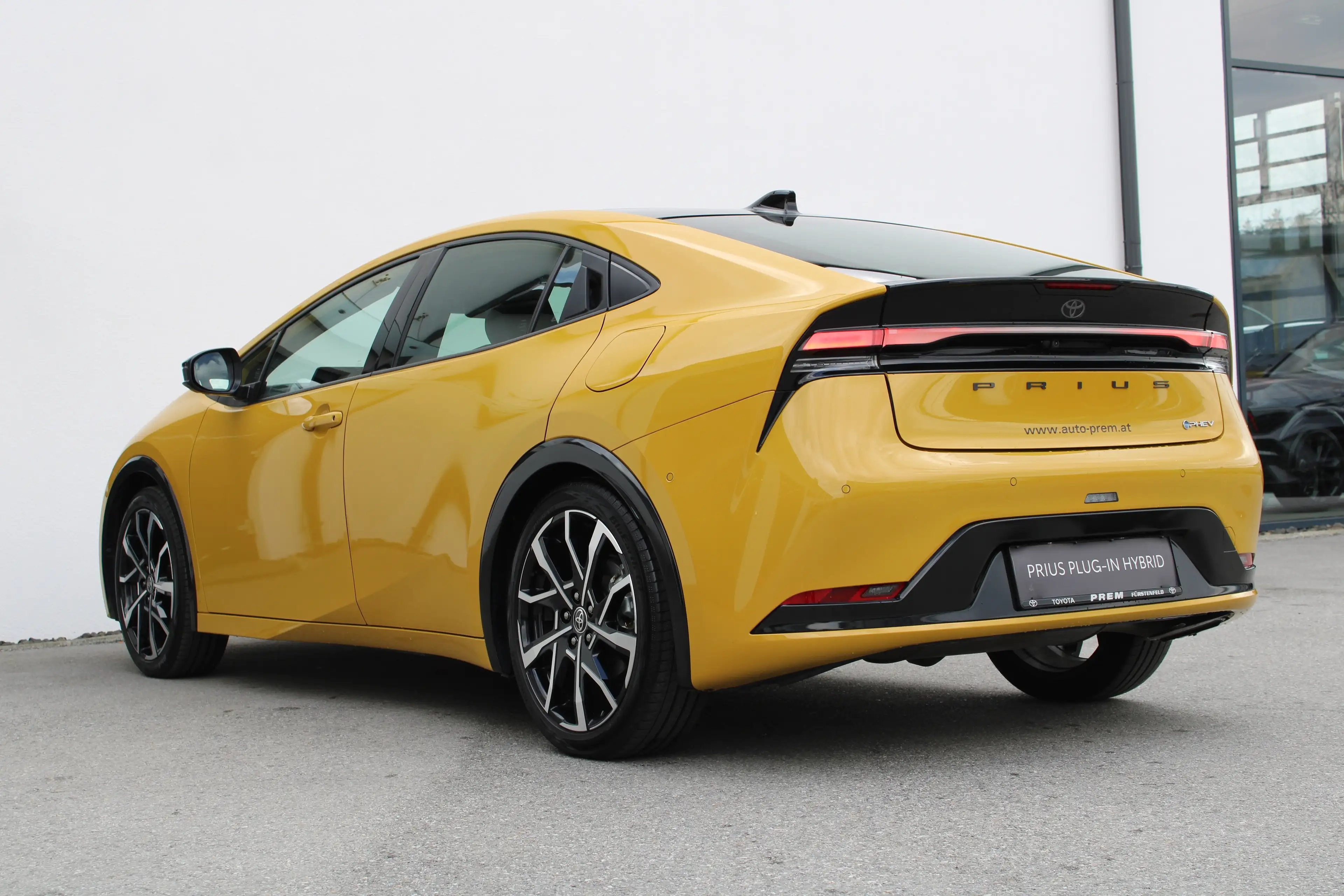 Toyota Prius Plug-in Hybrid "ACVANCED" 1. Besitz! — photo 4