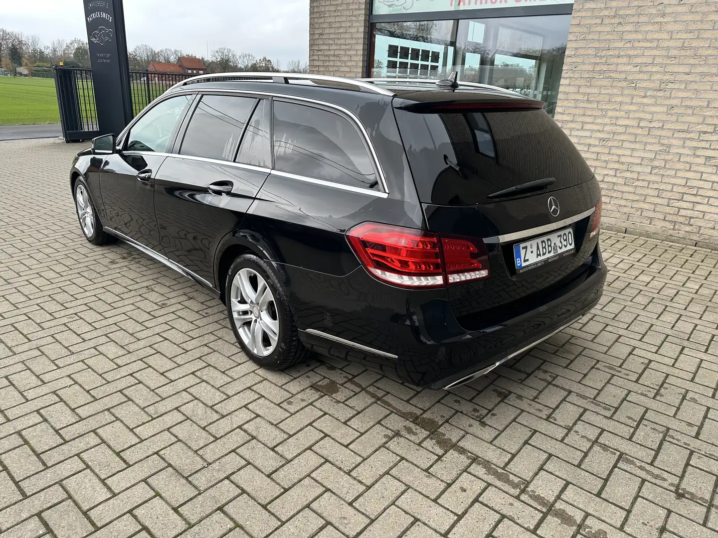 Mercedes-Benz E 200 E 200 T 7G-TRONIC Elegance Zwart - 2