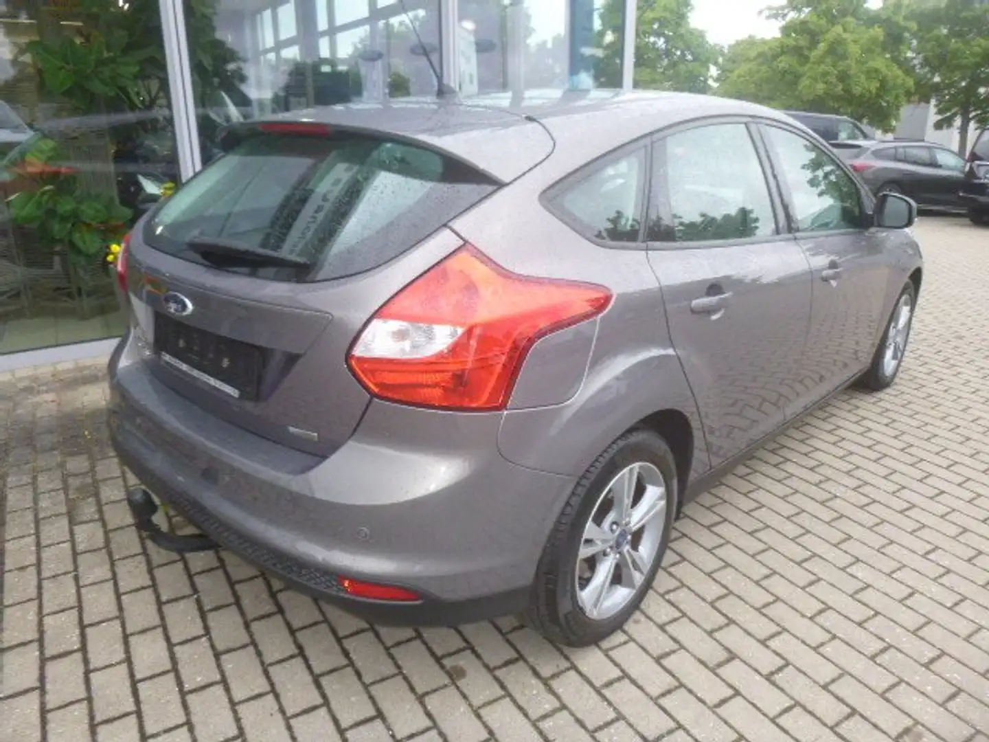 Ford Focus Champions Edition / AHK u.ZR Neu Brun - 2