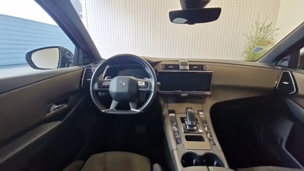 DS Automobiles DS 7 Crossback 2022 — фото 15