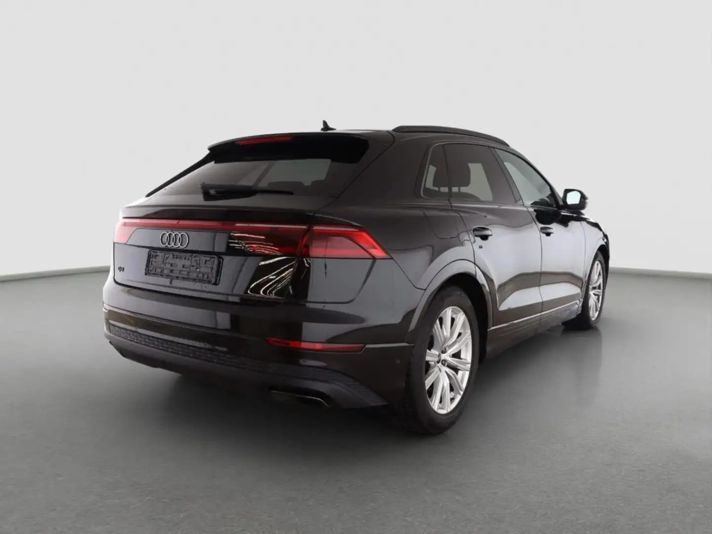 Audi Q8 45 TDI quattro 170(231) kW(PS) tiptronic*Luftfeder Schwarz - 2