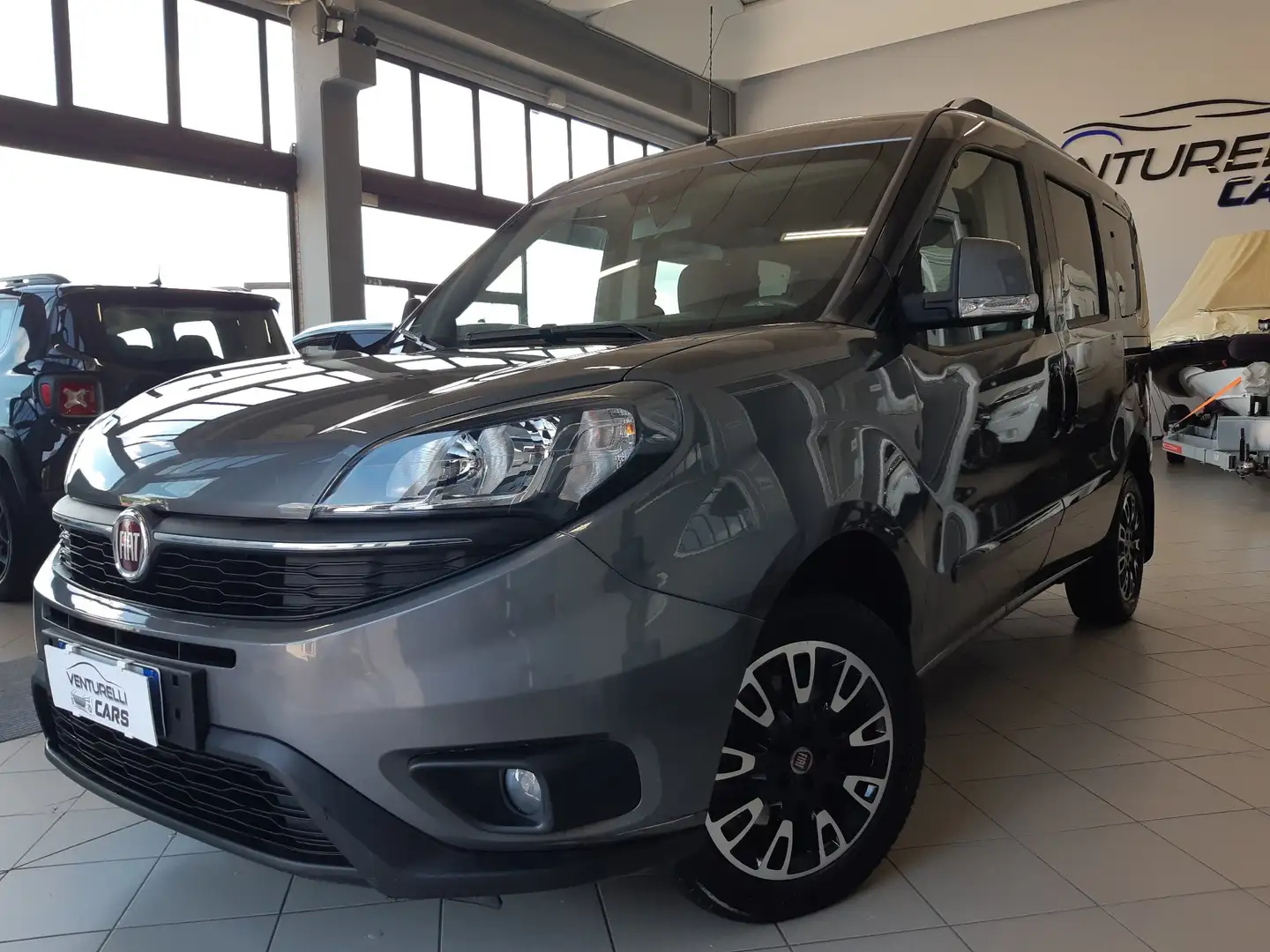 Fiat Doblo DOBLOII 14 120CV NATURAL POWER LOUNGE 7POSTI MY 19 Gris - 1