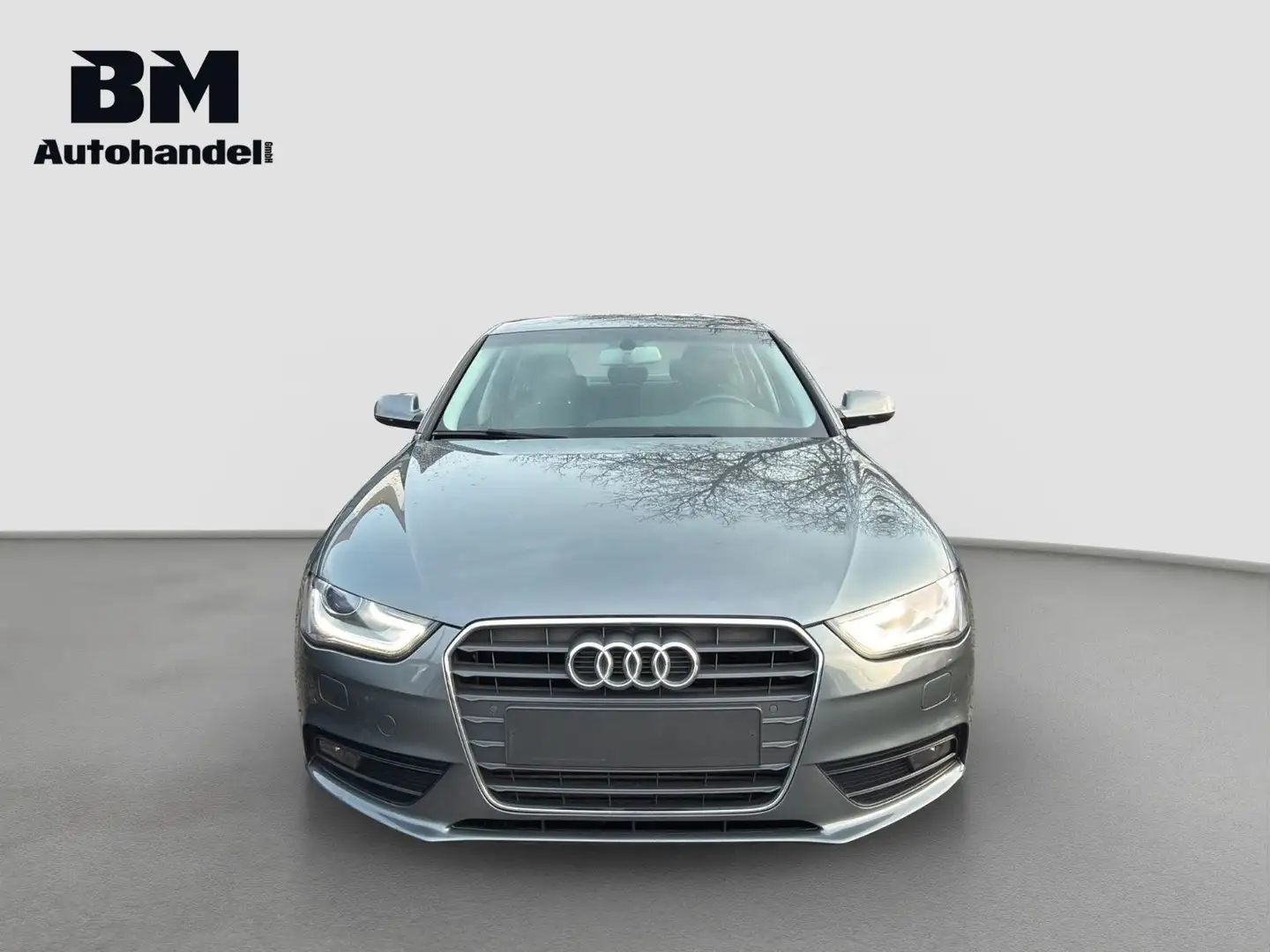 Audi A4 Lim. *Xenon*SHZ*Klima*PDC V+H*ALU Gris - 2