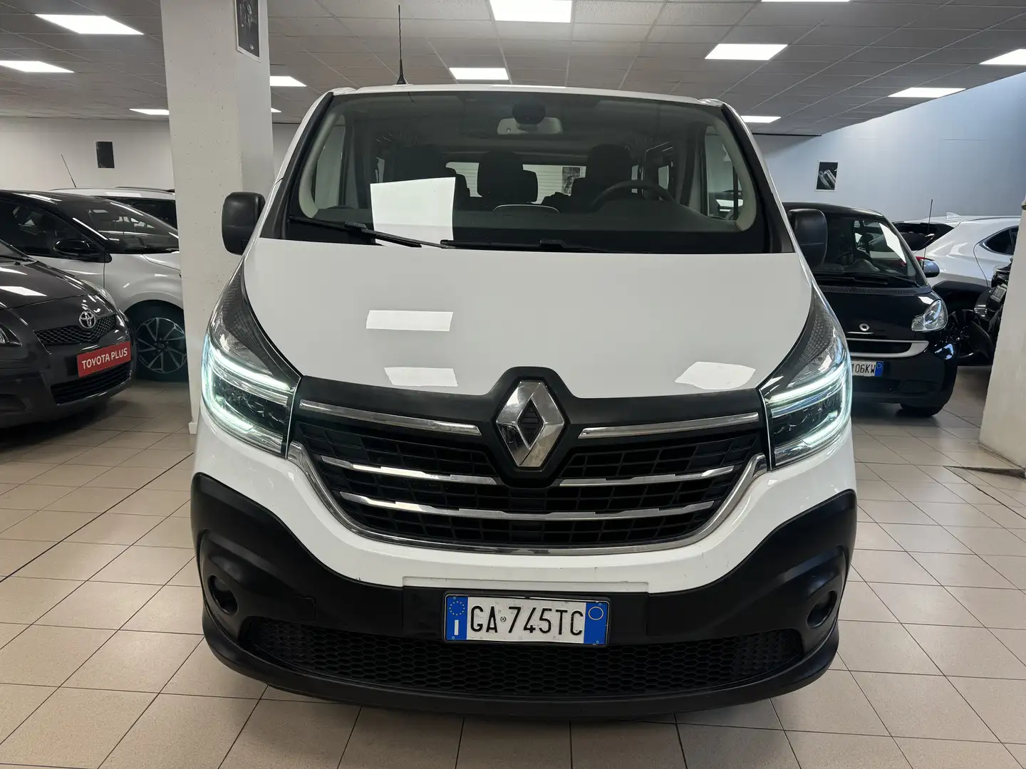 Renault Trafic Passenger T29 2.0 dci 145cv L1H1 Energy Zen + IVA Bianco - 2