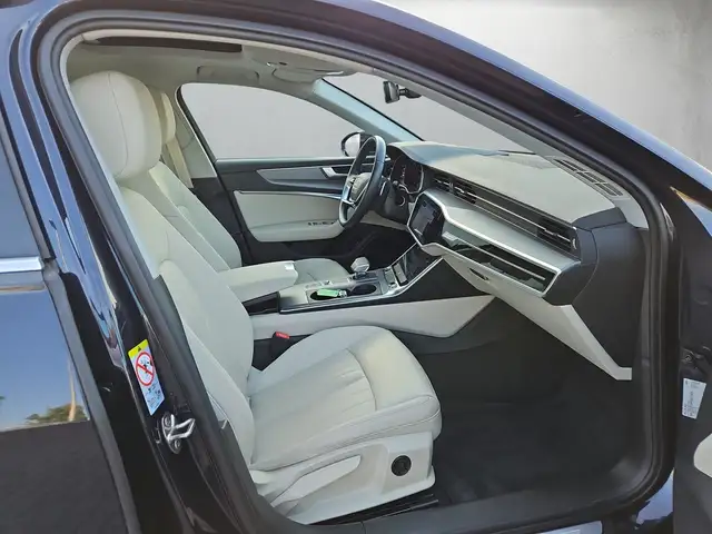 Audi A6 view 14