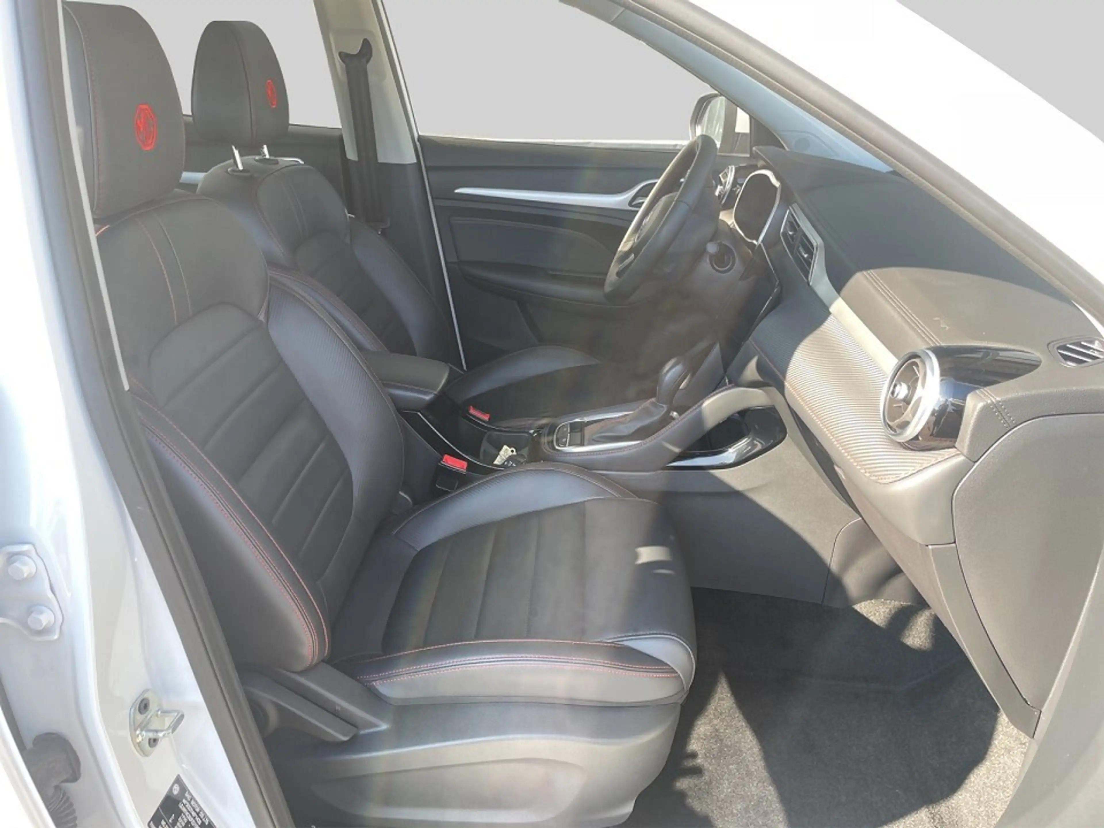 MG ZS 1.0T-GDI Luxury Aut. — photo 15