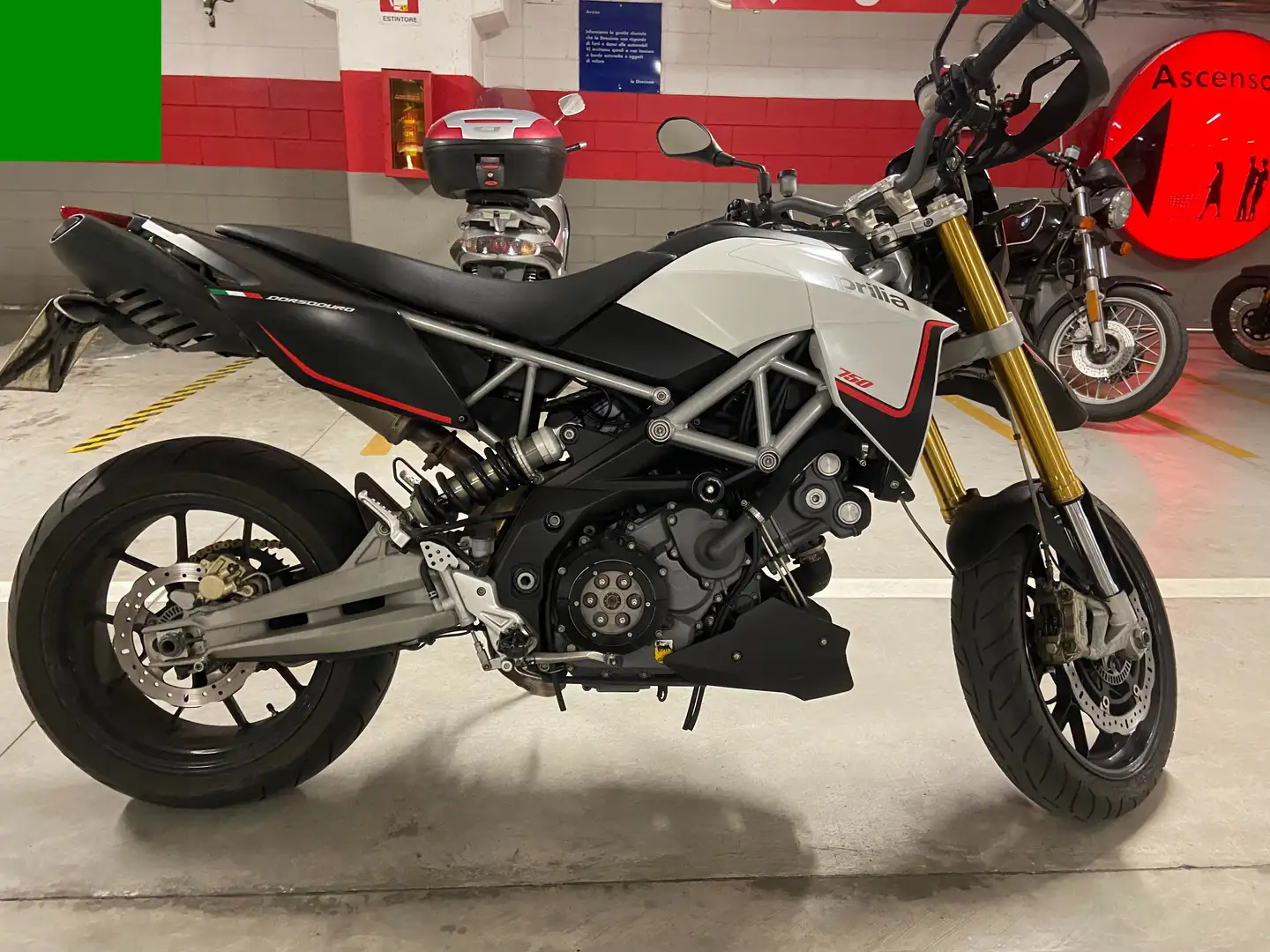 Aprilia Dorsoduro - 1