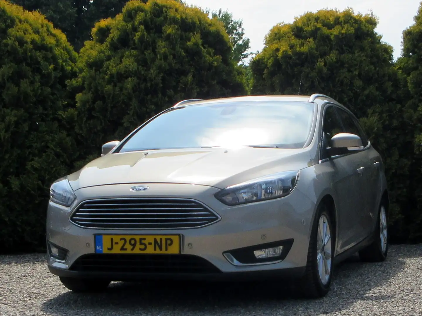 Ford Focus Wagon 1.0 Titanium Edition*Navi*Cruise*Pdc* Grigio - 2