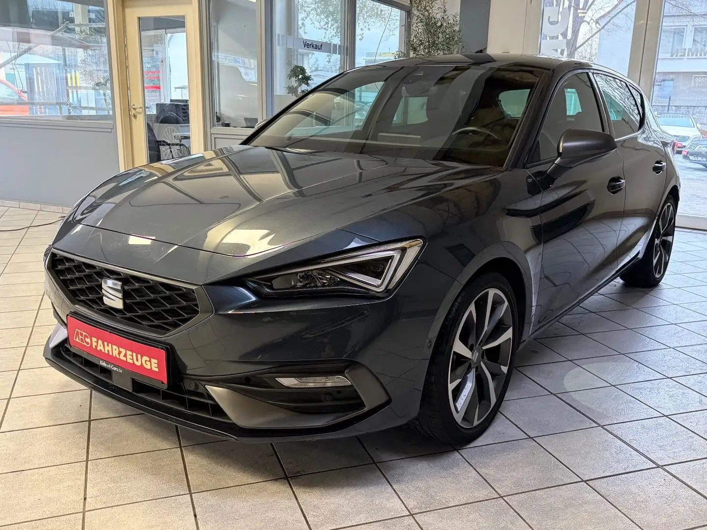 SEAT Leon FR 1.5 TSI Automatik / LED / Kamera / Gris - 2