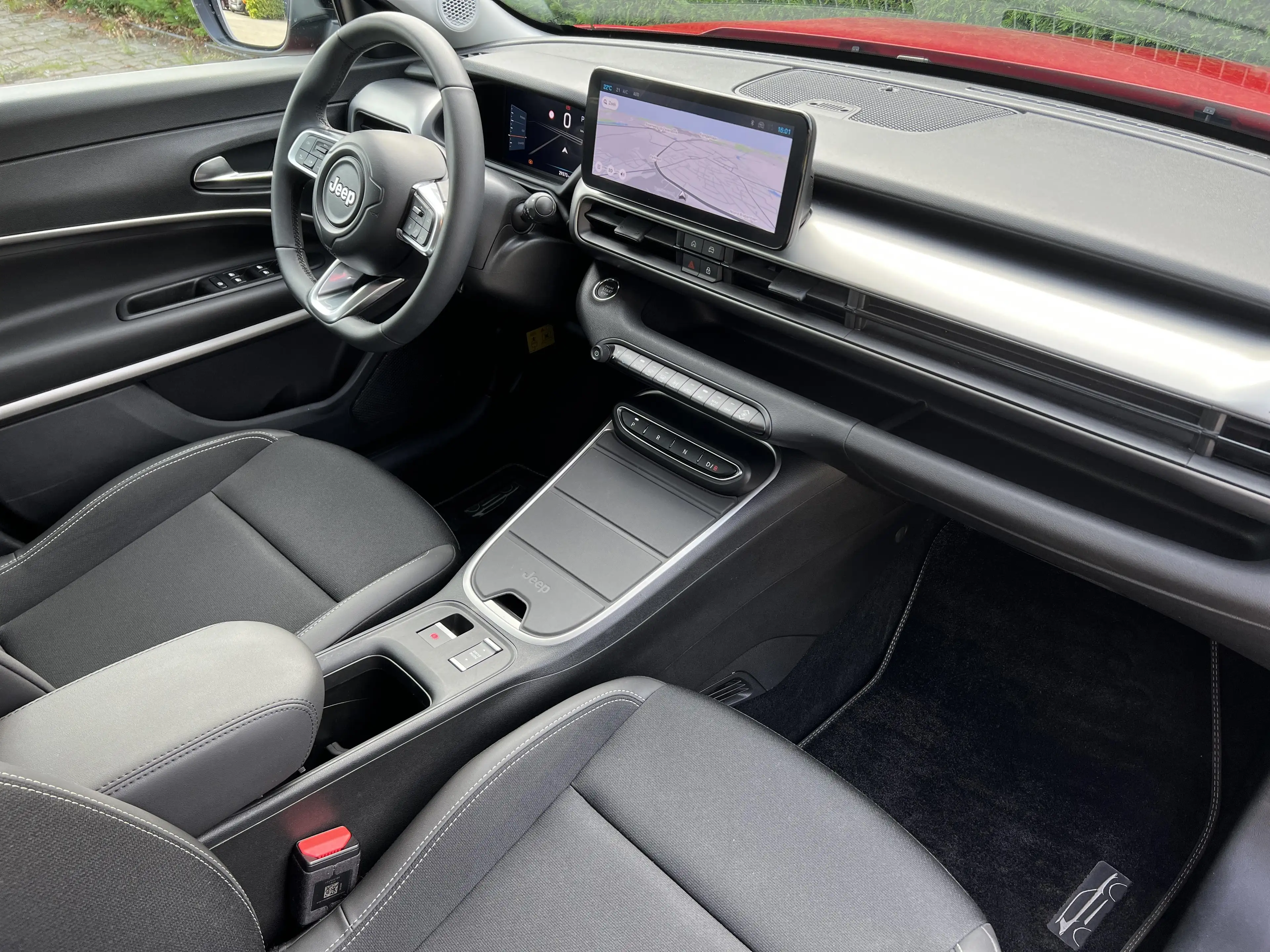 Jeep Avenger Altitude — photo 11