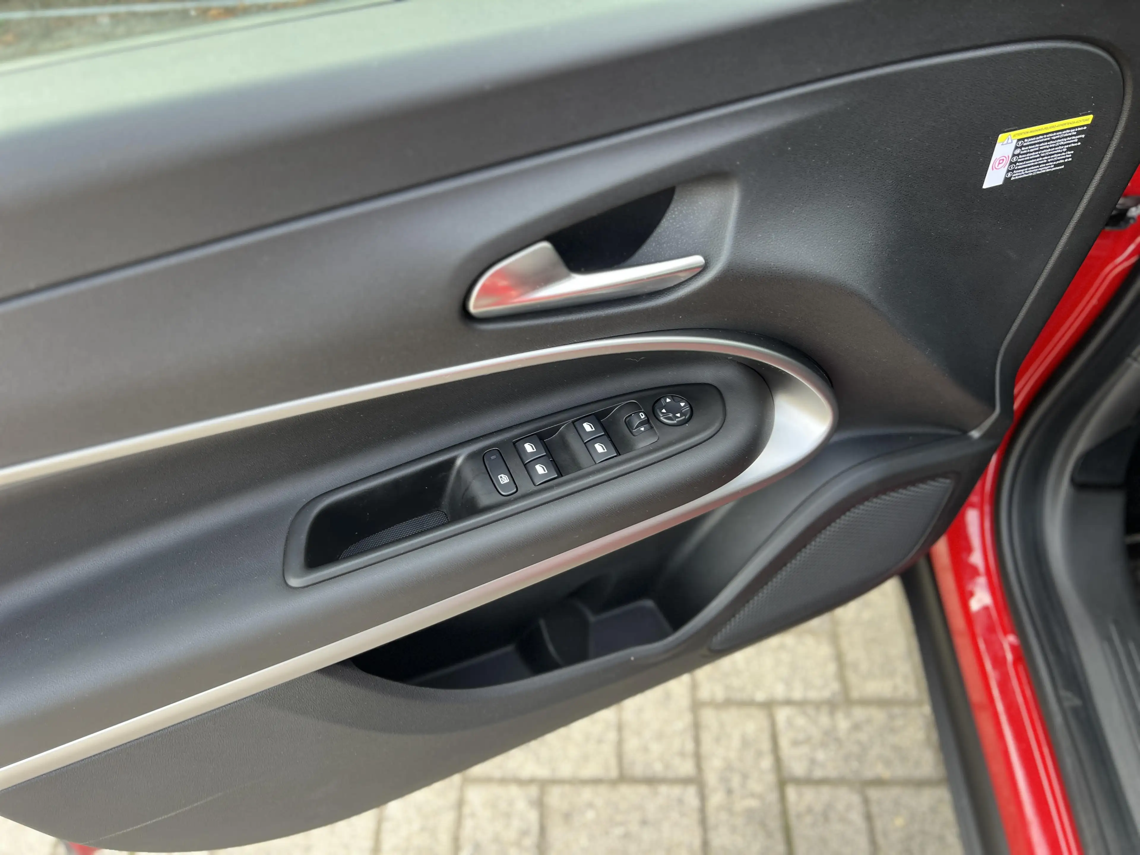 Jeep Avenger Altitude — photo 13