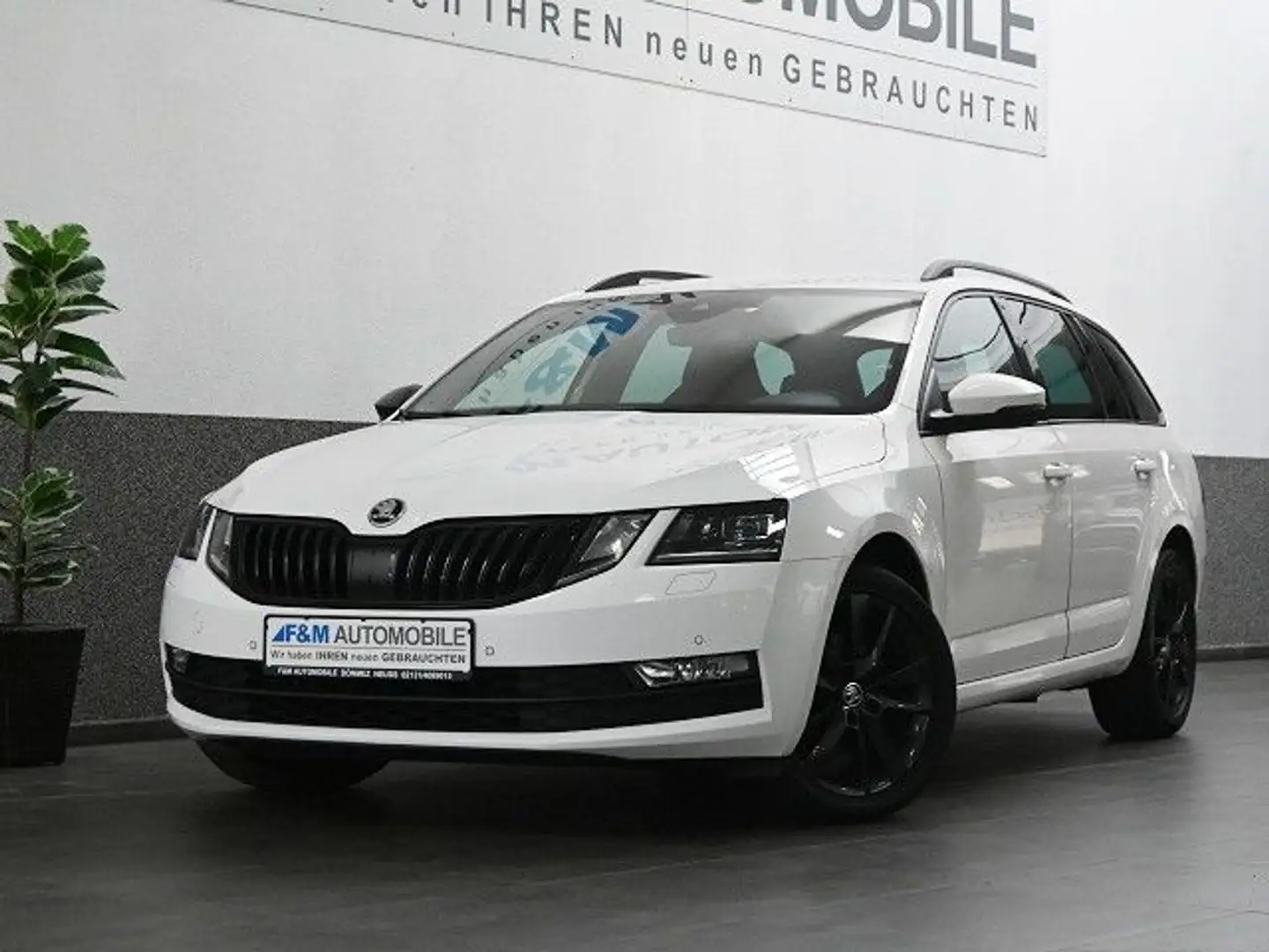 Skoda Octavia 2.0 TDI DSG Style Navi PDC Sitzhz ACC Blanc - 2