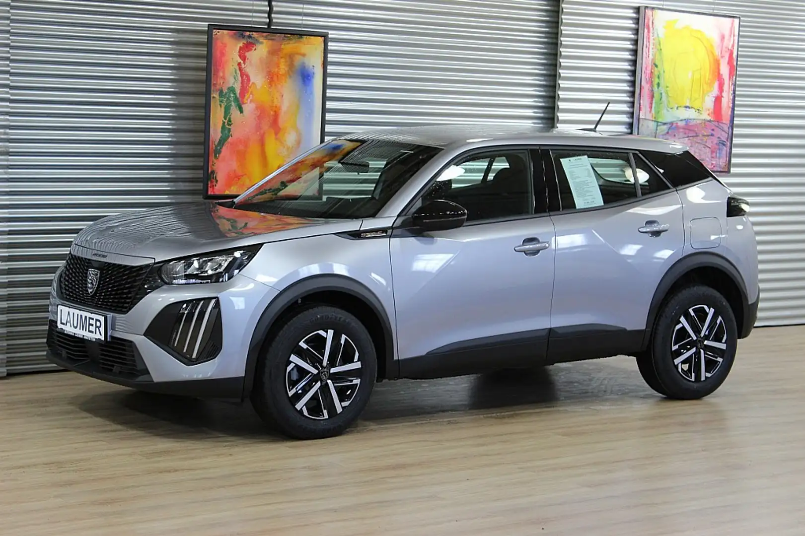 Peugeot 2008 PureTech 100 S&S Style 6-Gang-Manuell Grau - 1