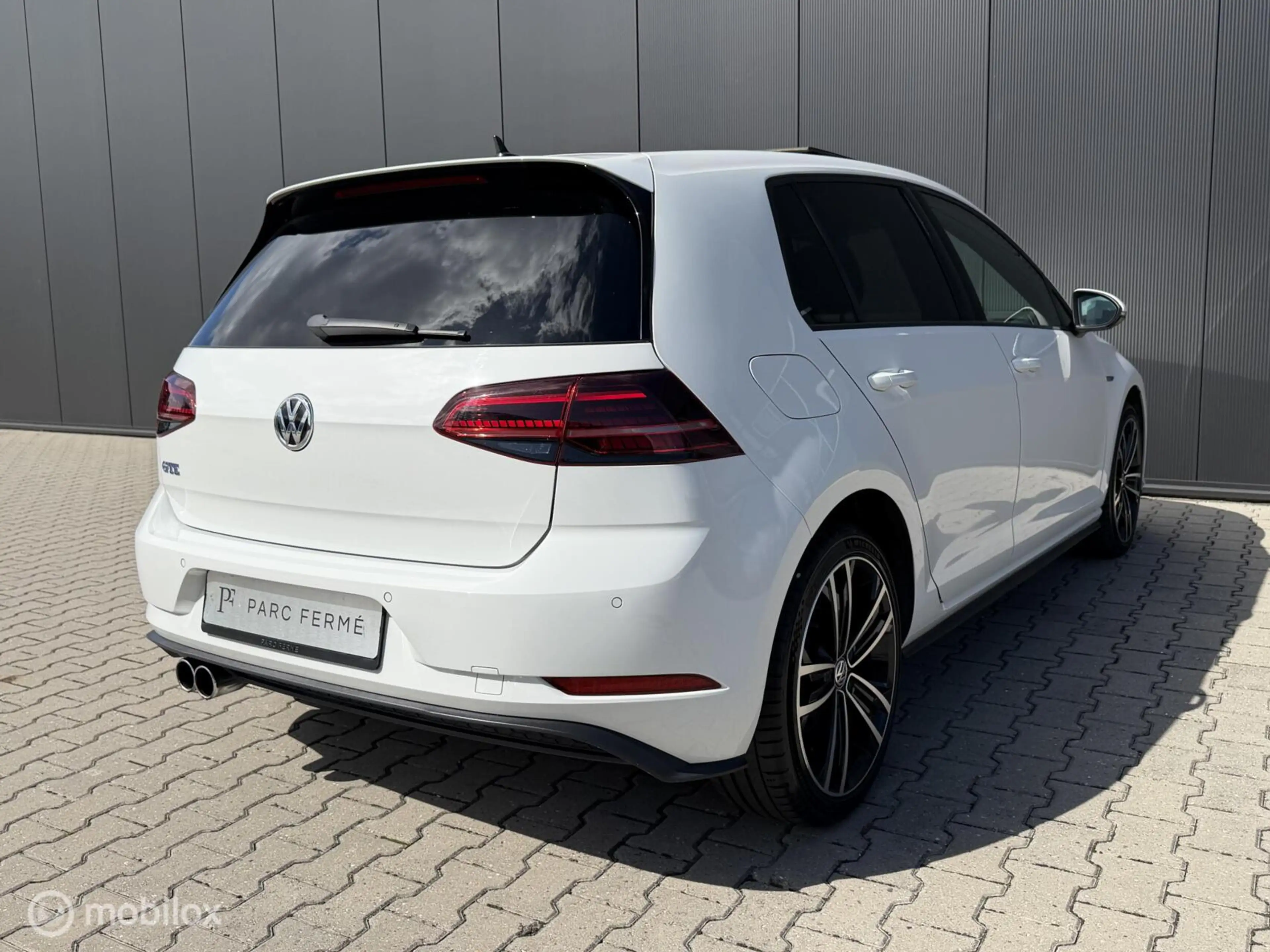 Volkswagen Golf GTE 1.4 TSI PHEV GTE/Pano/Virtual/1e eig/ACC/Cam — photo 13