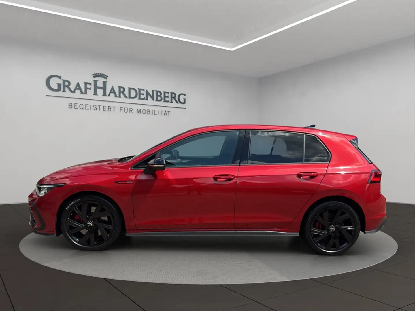 Volkswagen Golf 8 GTI BlackStyle TSI DSG Navi AHK Matrix Rot - 2