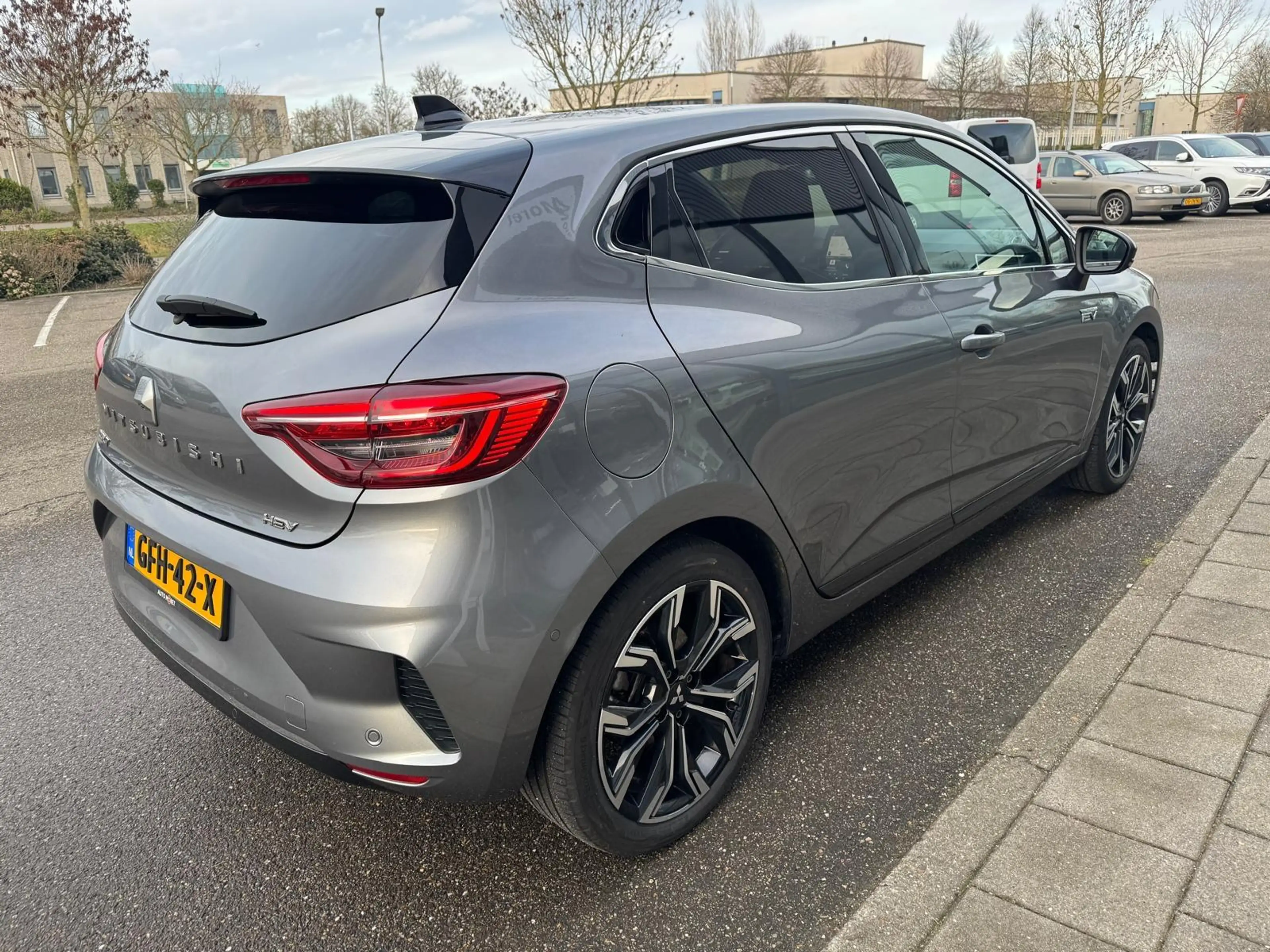 Mitsubishi Colt 1.6 HEV Instyle Duurste uitvoering|Vol opties — photo 6