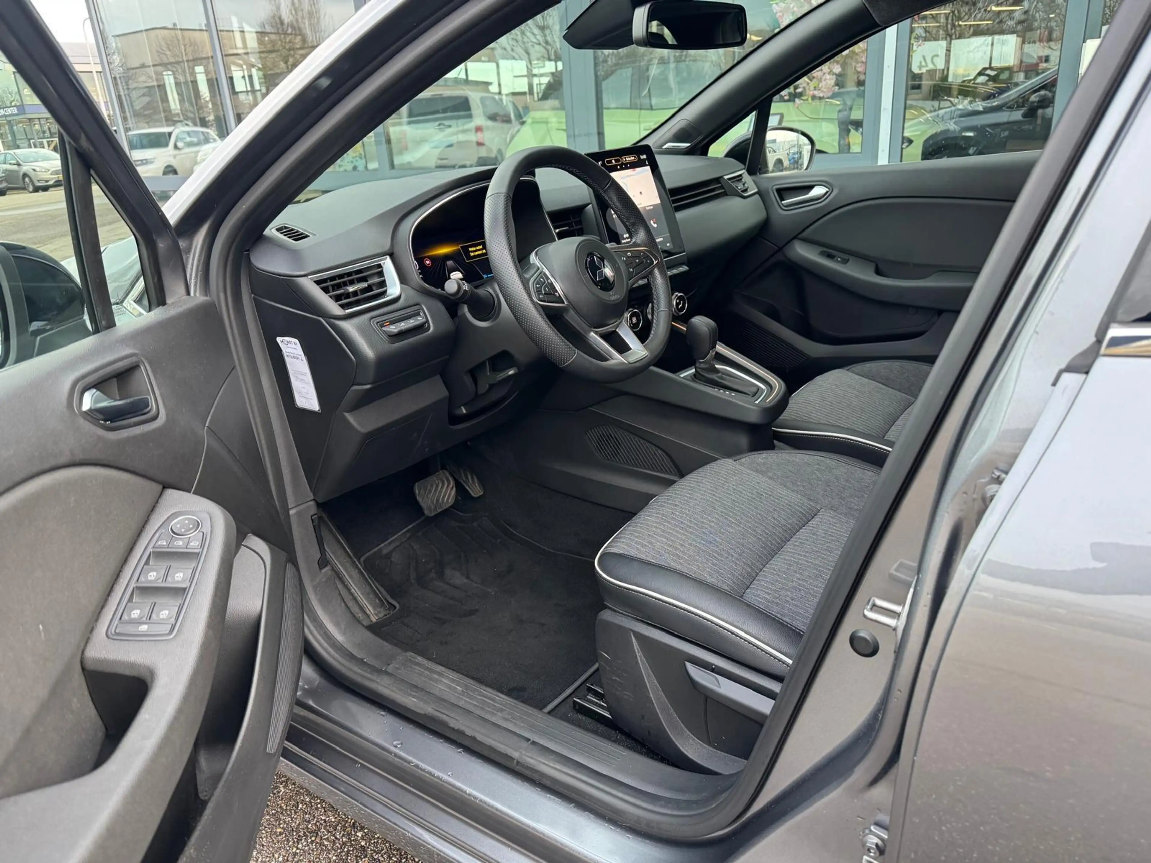Mitsubishi Colt 1.6 HEV Instyle Duurste uitvoering|Vol opties — photo 12