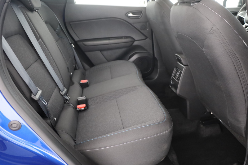 Renault Captur TCe 90 LED Kamera Tempomat — photo 24