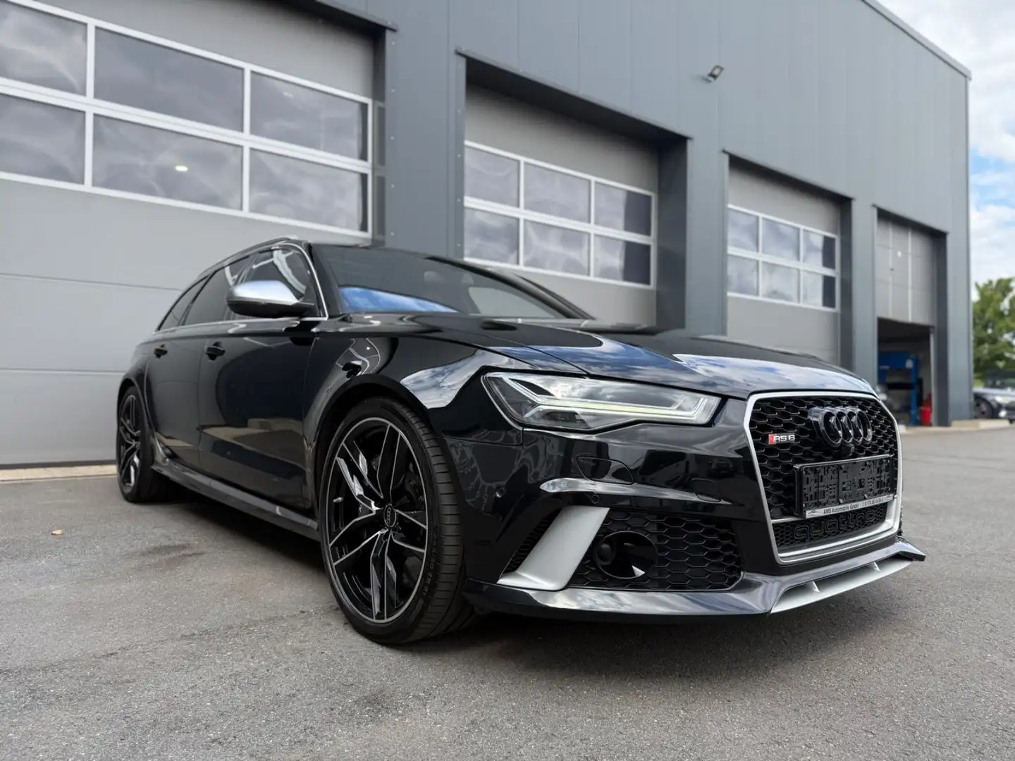 Audi RS6 4.0 TFSI quattro,Keramik,HUD,Softcl,305km/h Schwarz - 1