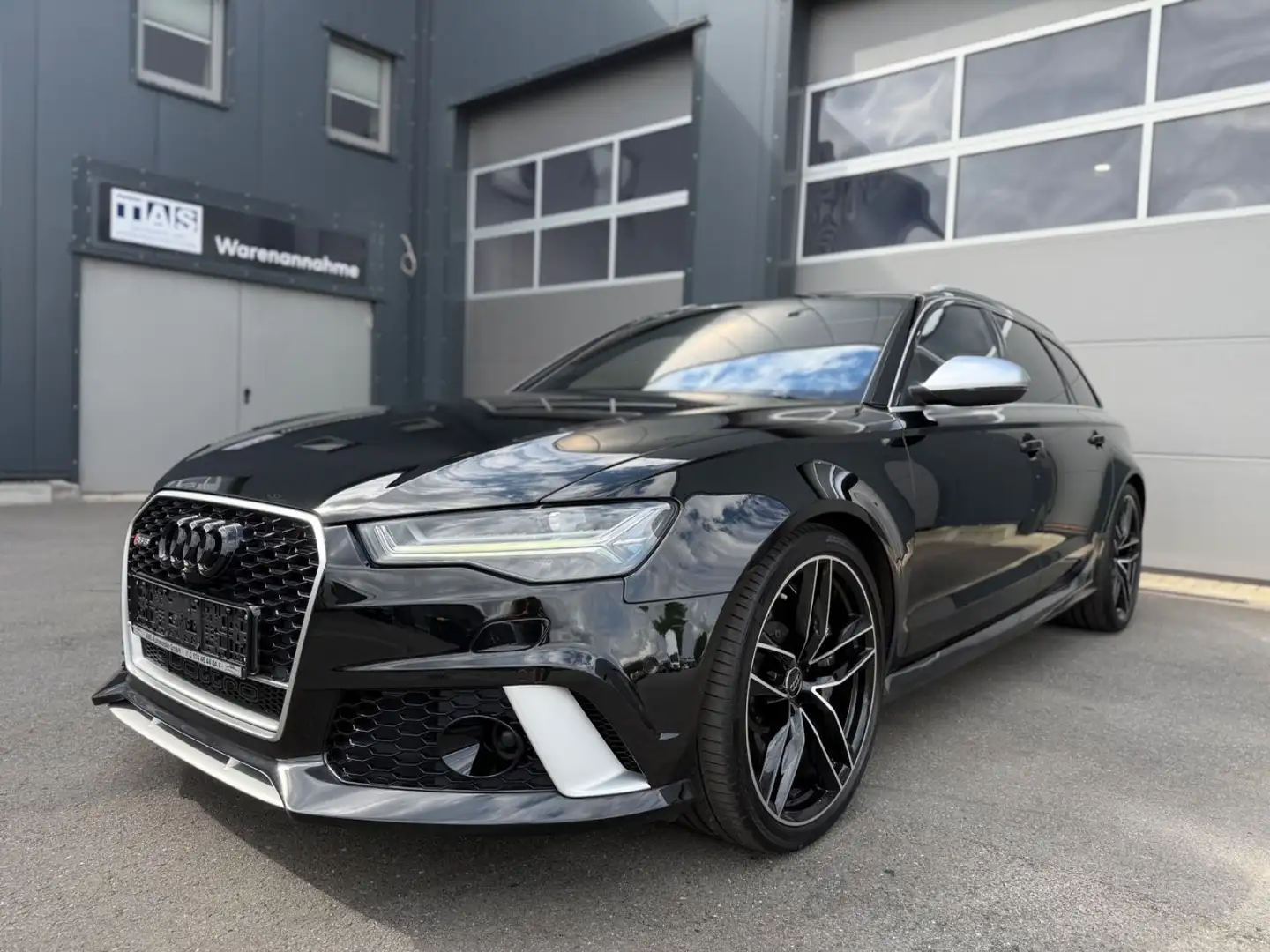 Audi RS6 4.0 TFSI quattro,Keramik,HUD,Softcl,305km/h Schwarz - 2