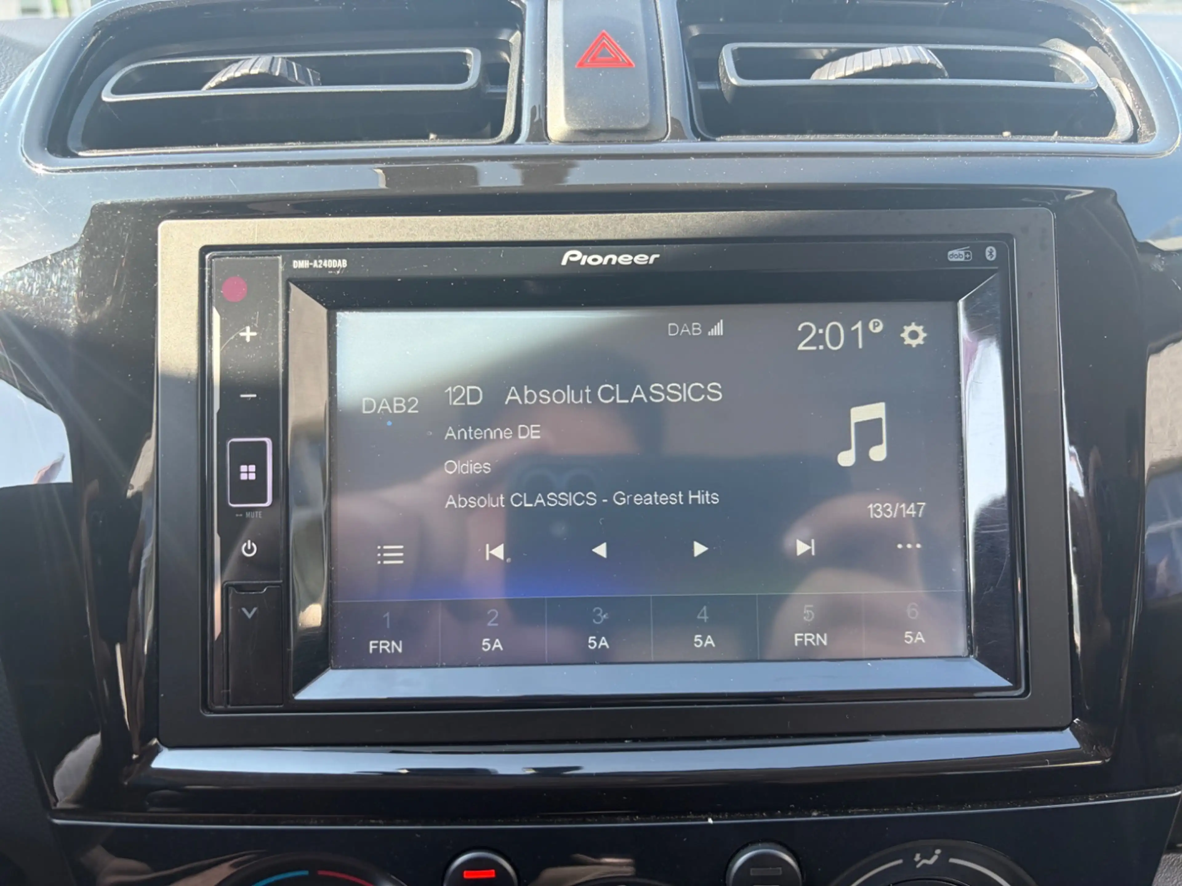 Mitsubishi Space Star 1.2 Select *KLIMAANLAGE*DAB*BLUETOOTH* — photo 10