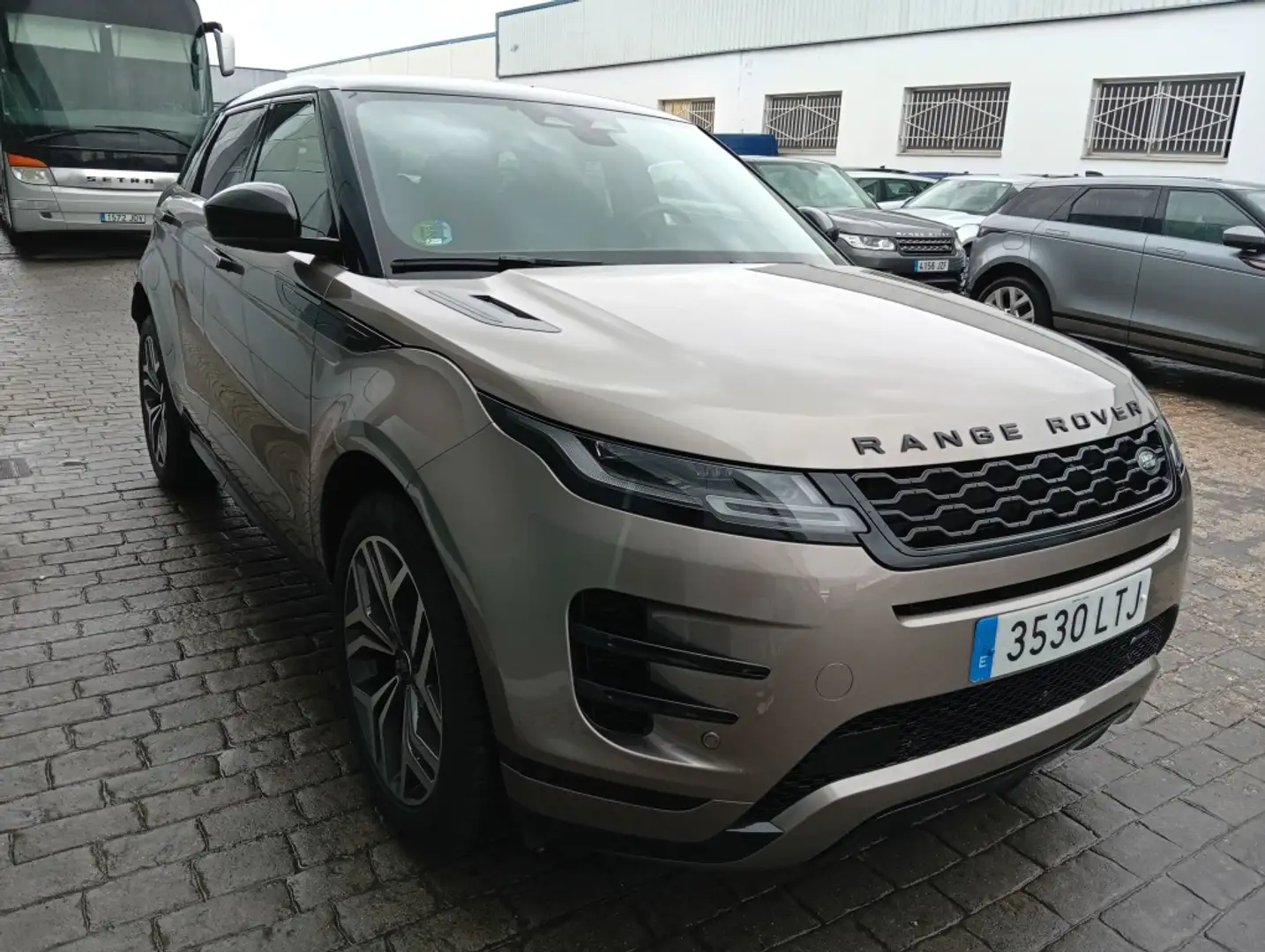 Land Rover Range Rover Evoque 2.0D I4 MHEV R-Dynamic HSE AWD Aut. 204 Marrón - 1