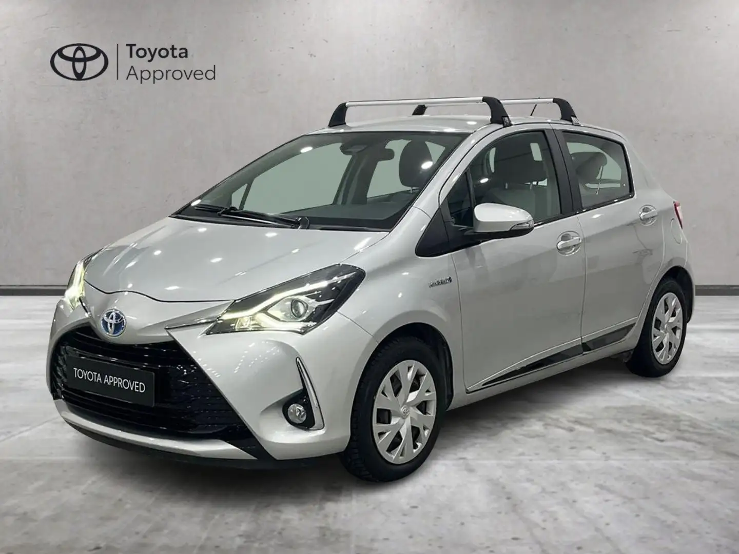Toyota Yaris Yaris 5p 1.5h Active my18 Argento - 1