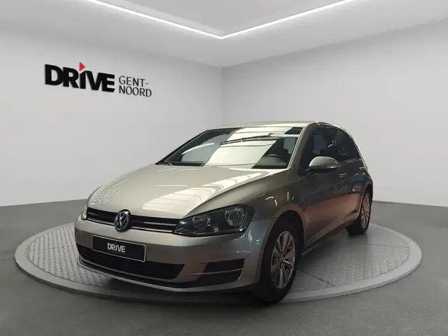 Volkswagen Golf TSI Highline BMT *LEDER/PDC/GPS*