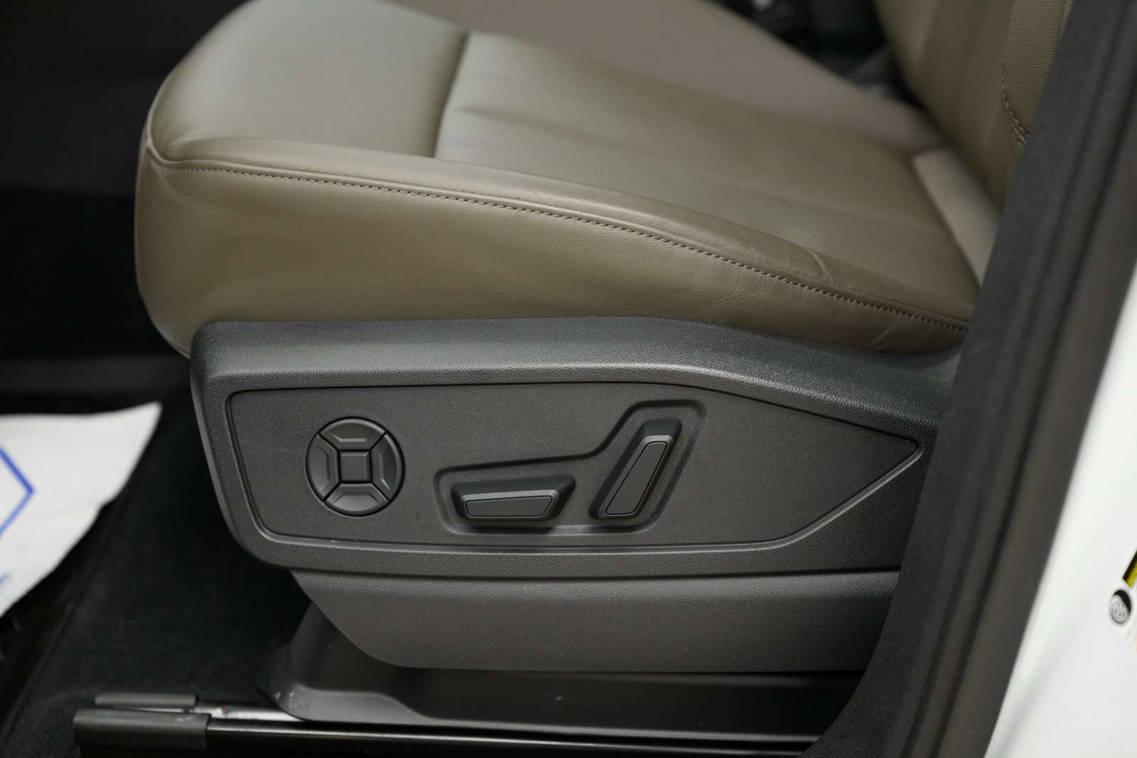 2025 Audi Q5 Progressiv | Sunroof | 360 Camera | Head Up Displa 4 cyl thumb 14
