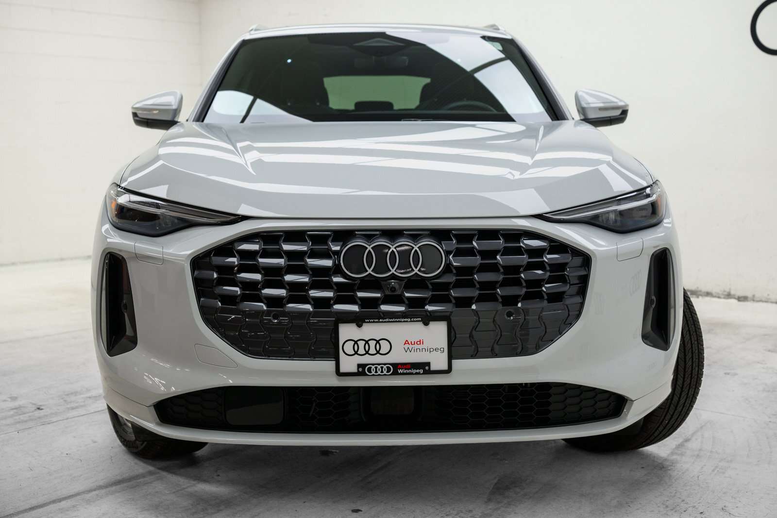 2025 Audi Q5 Progressiv | Sunroof | 360 Camera | Head Up Displa 4 cyl alt 2