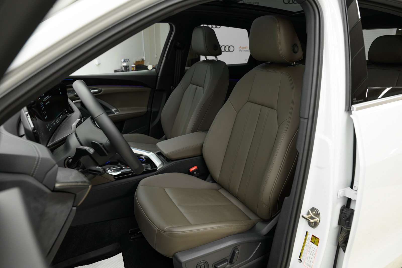 2025 Audi Q5 Progressiv | Sunroof | 360 Camera | Head Up Displa 4 cyl thumb 24