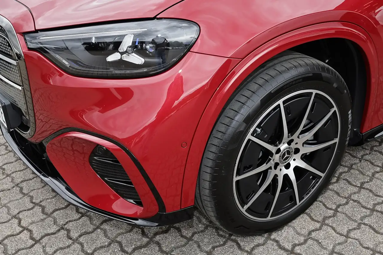 Mercedes-Benz GLC 400 4M AMG MBUX+RüKam+DIG-LED+Pano+Night+AHK 3