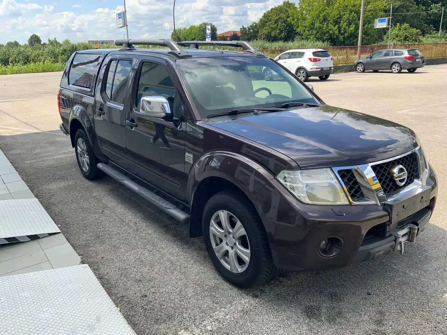 Nissan Navara Navara 2.5 TDI d.cab LE auto - 1