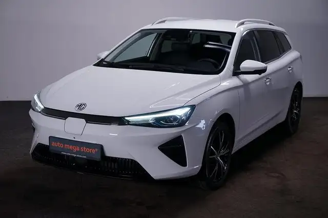 MG MG5 Standard Range Luxury Kamera/360°/ACC