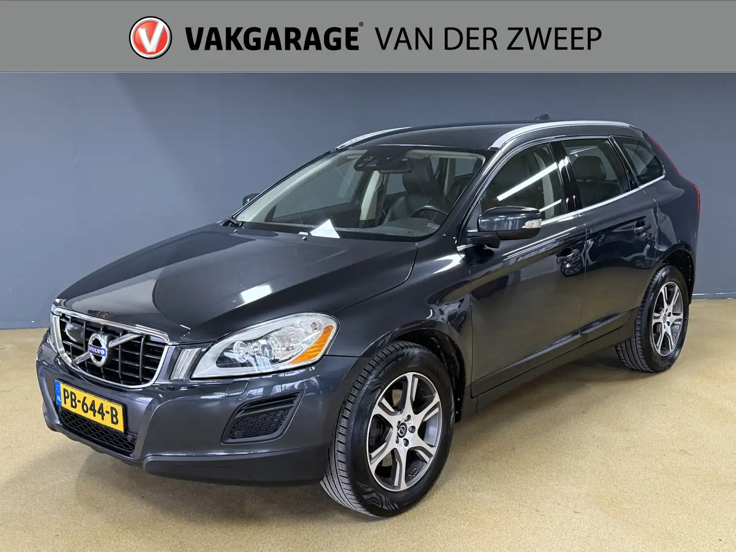 Volvo XC60 2.0 D3 Summum | Memory Seats | Adapt. Cruise Zwart - 1