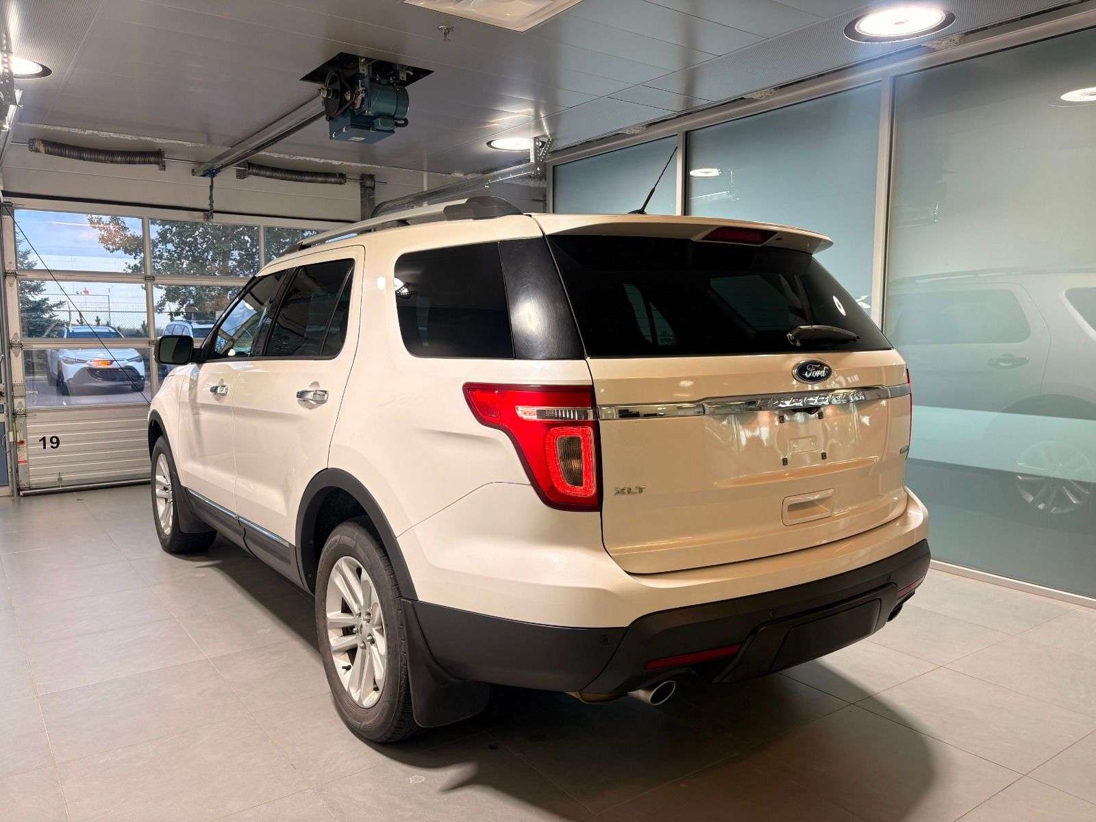 2015 Ford Explorer NO ACCIDENTS | XLT | AWD — снимка 1