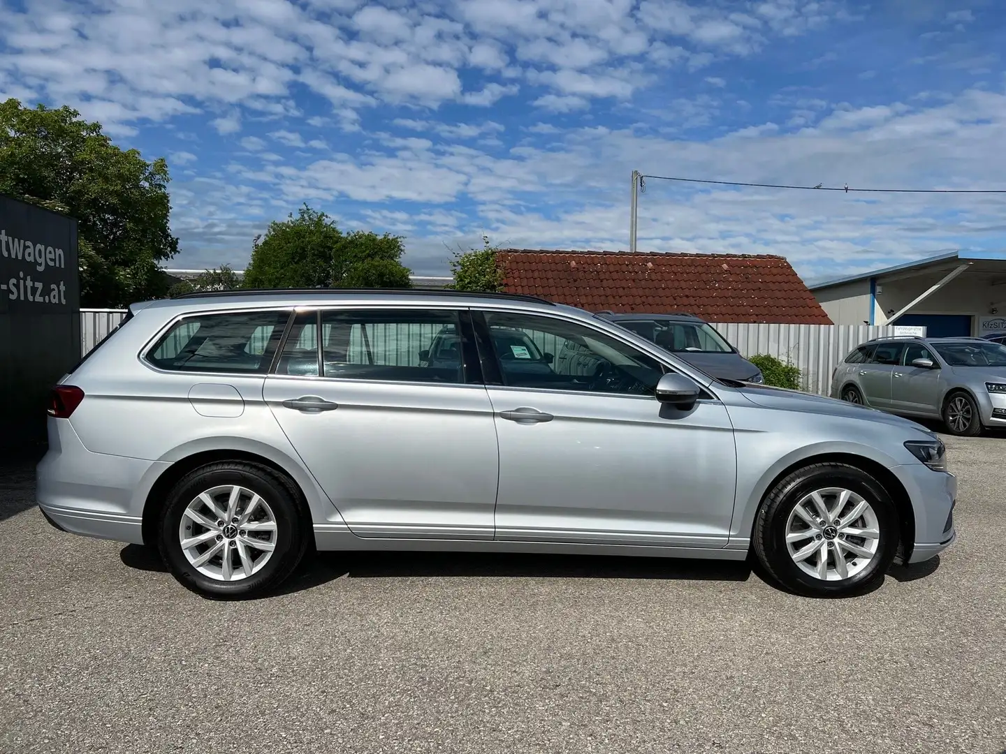 Volkswagen Passat Variant Business 2,0 TDI DSG | STHZ*PANO Silber - 2