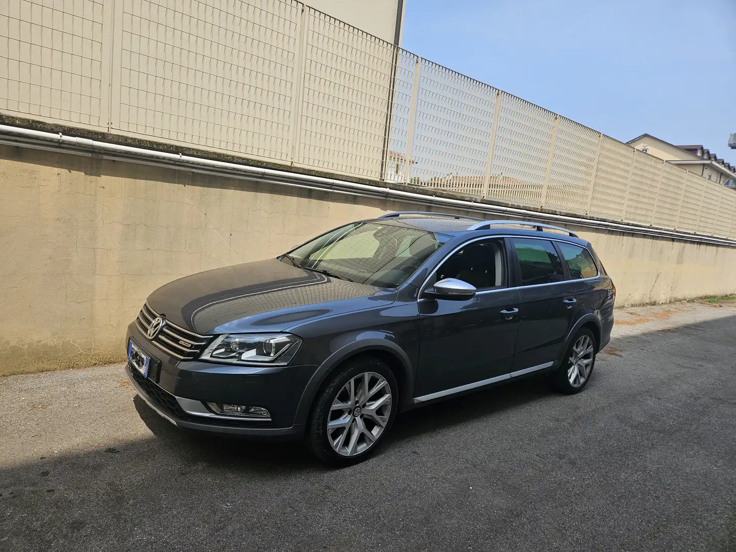 Volkswagen Passat Alltrack Passat Alltrack 2.0 tdi 4motion 177cv dsg Grigio - 2