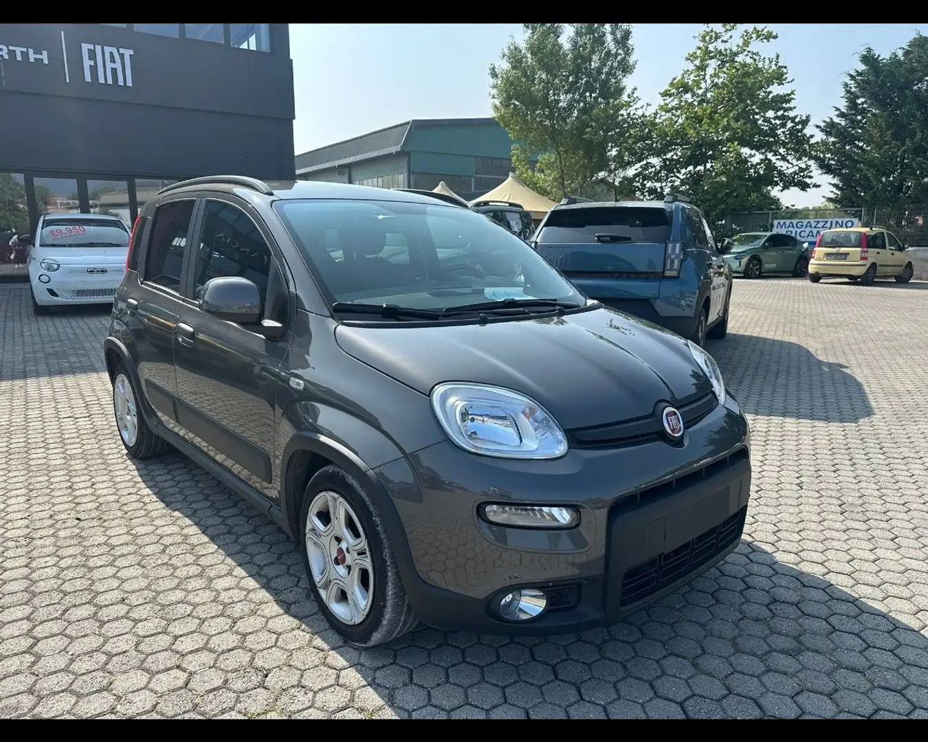 Fiat Panda III 1.0 firefly hybrid City Life s&s 70cv 5p.ti Grigio - 1