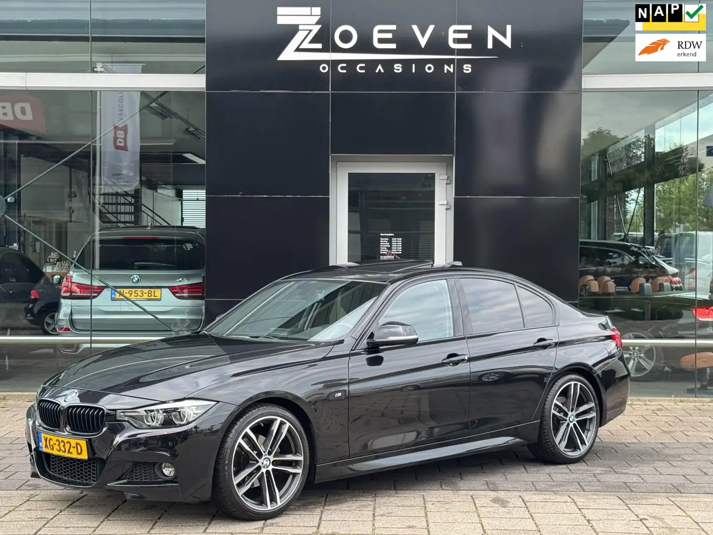 BMW 320 3-serie 320i Edition M Sport Shadow Executive Černá - 1