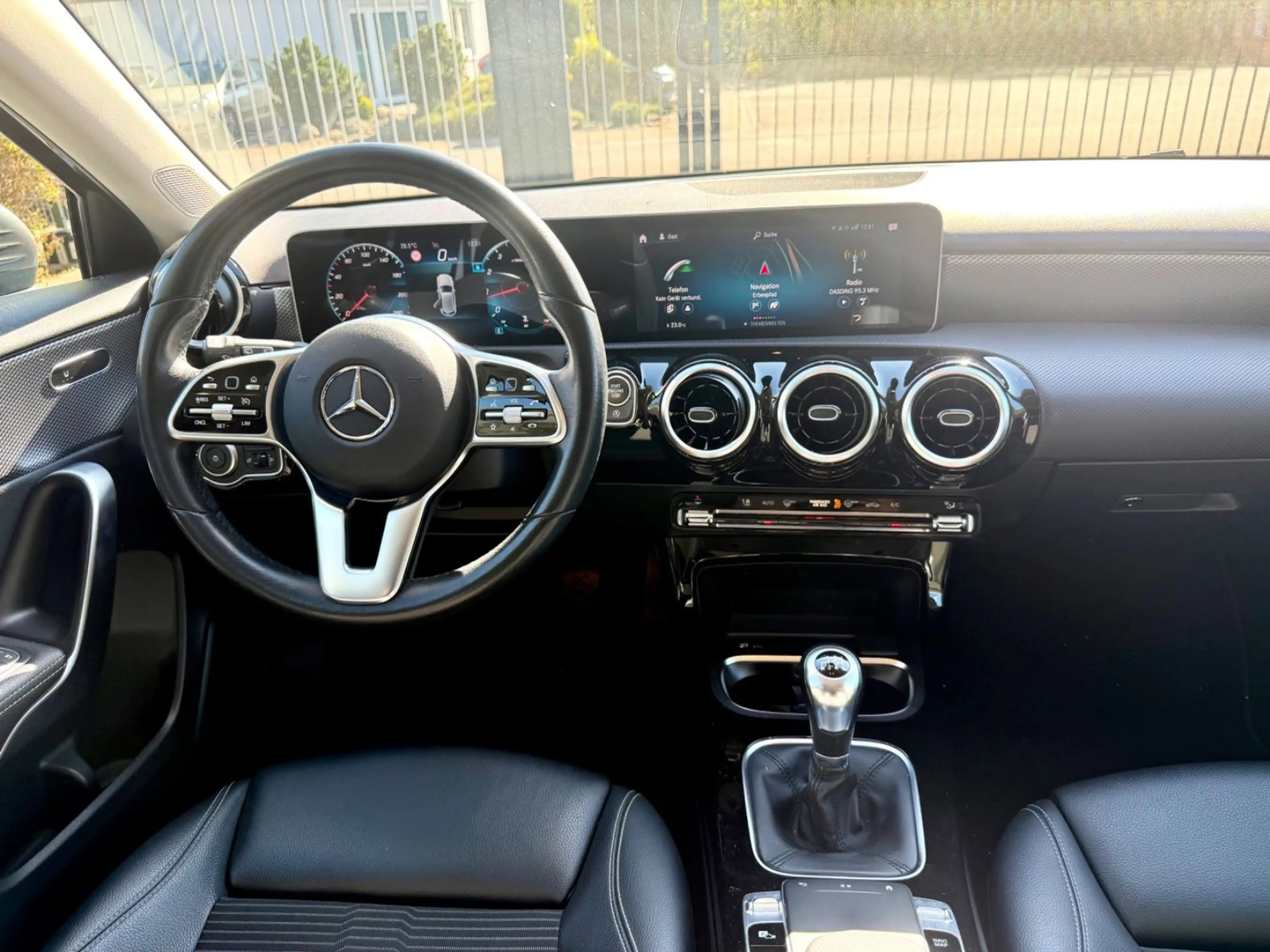 Mercedes-Benz A 200 Progressive Navi/Kamera/19" — photo 10