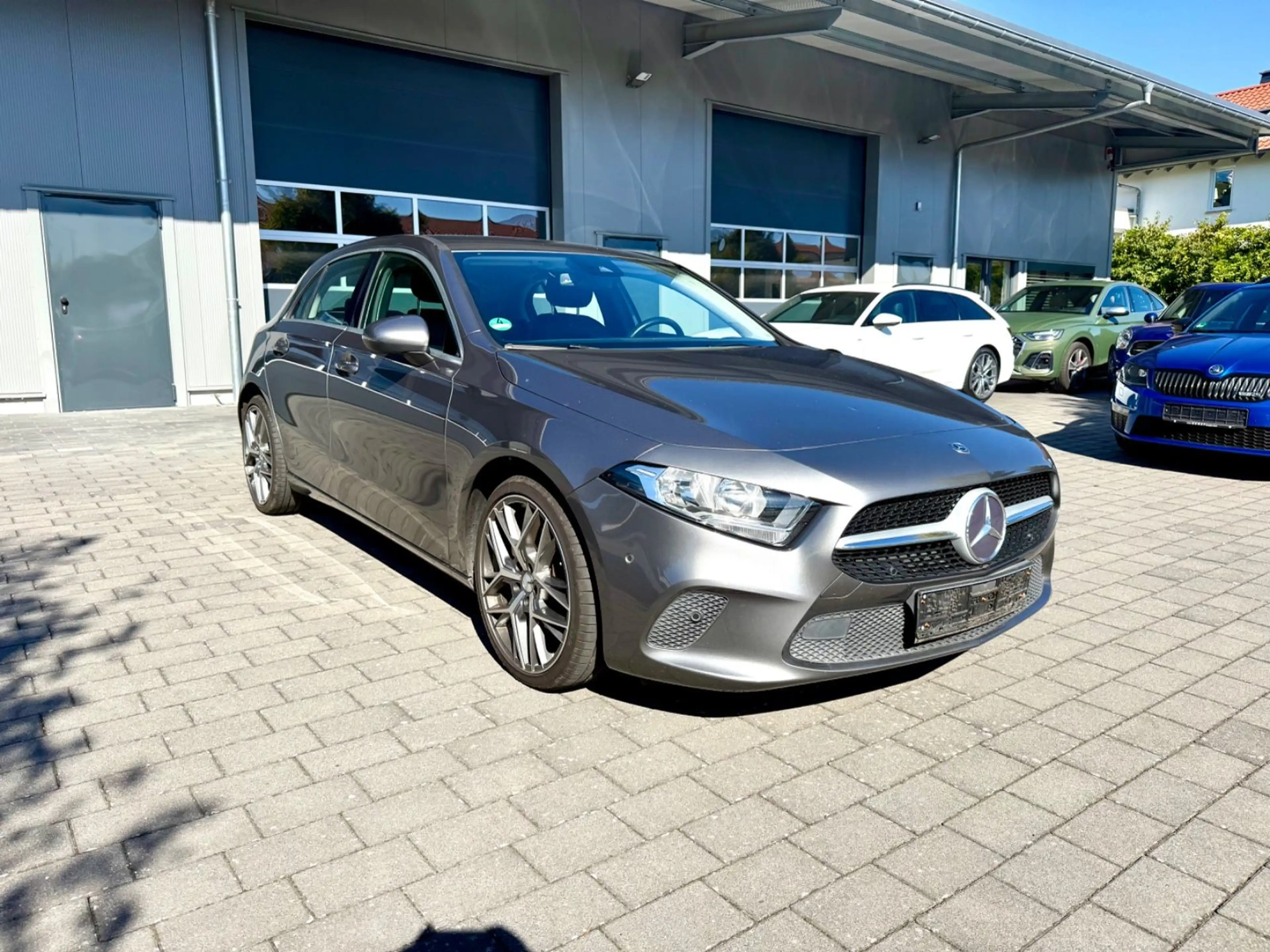 Mercedes-Benz A 200 Progressive Navi/Kamera/19" — photo 2