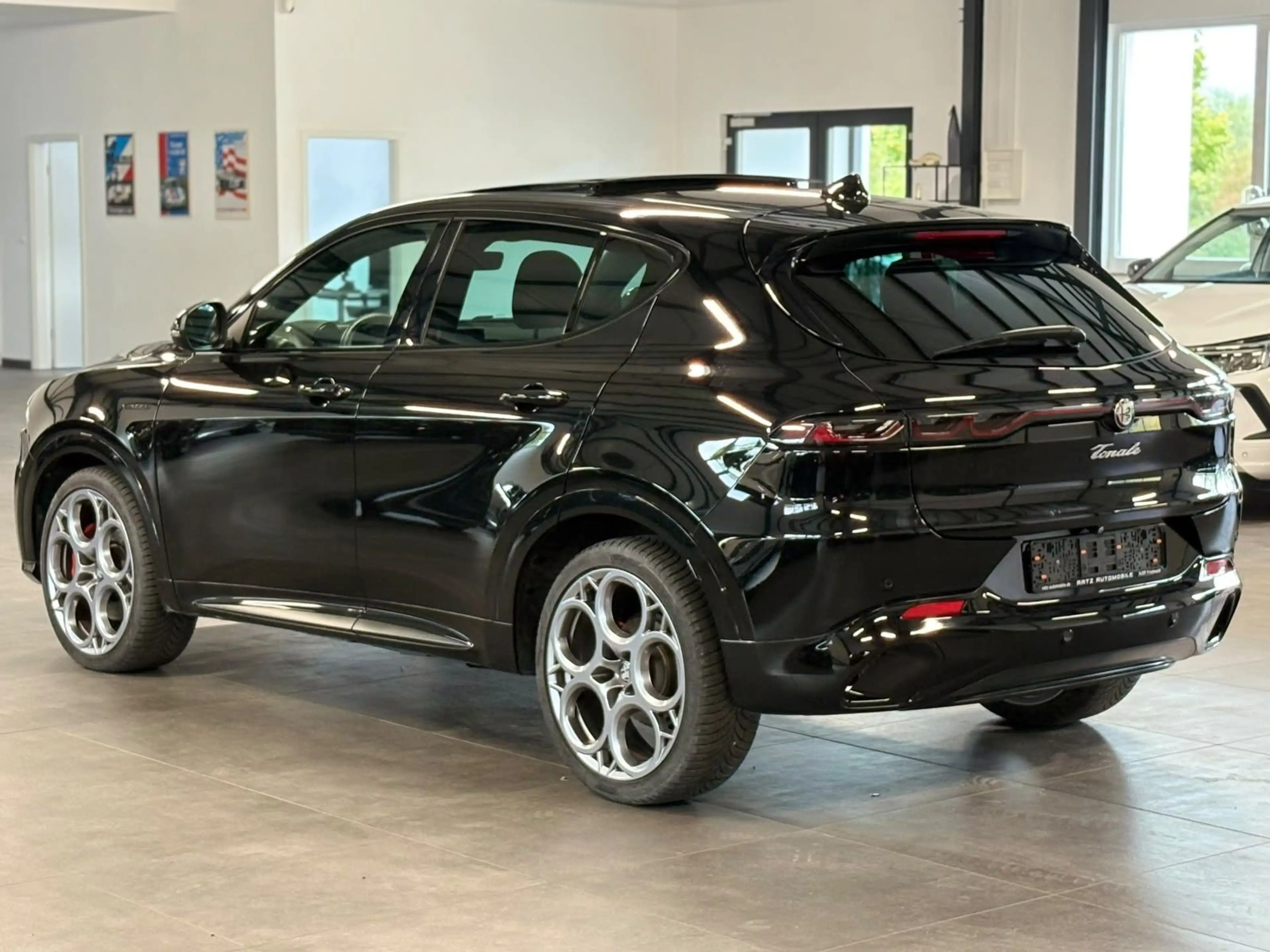 Alfa Romeo Tonale Veloce MATRIX+PANO+NAV+ACC+WINTER+KAM+19" — photo 5