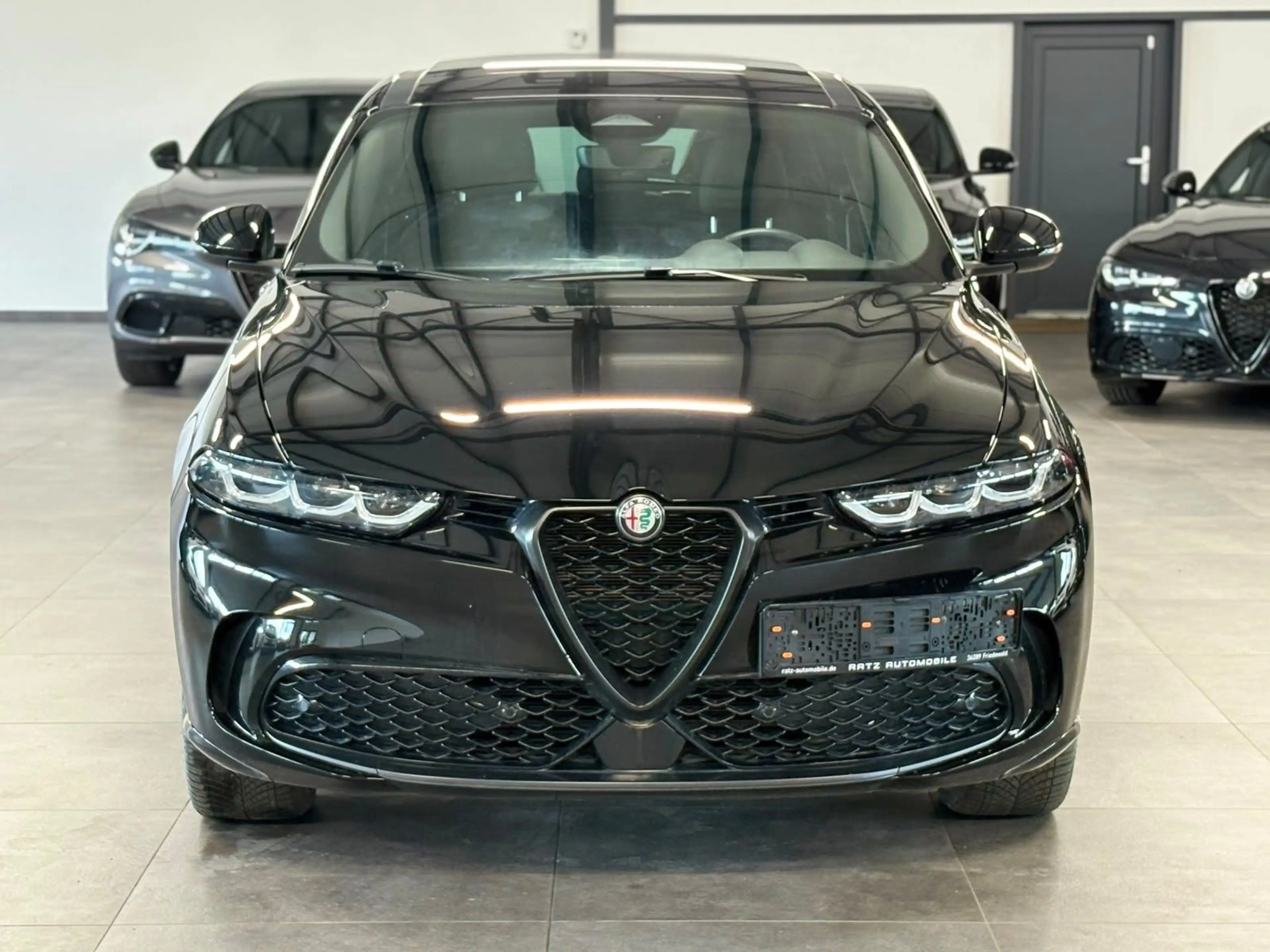 Alfa Romeo Tonale Veloce MATRIX+PANO+NAV+ACC+WINTER+KAM+19" — photo 2