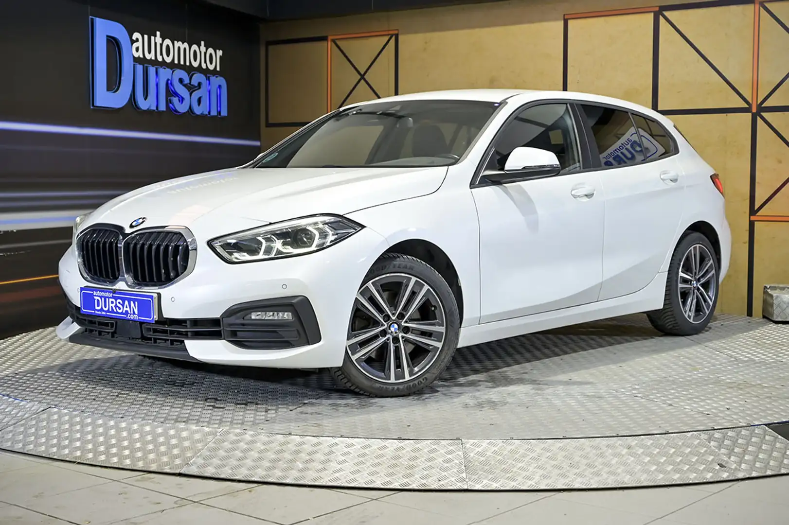 BMW 118 118dA Business - 1