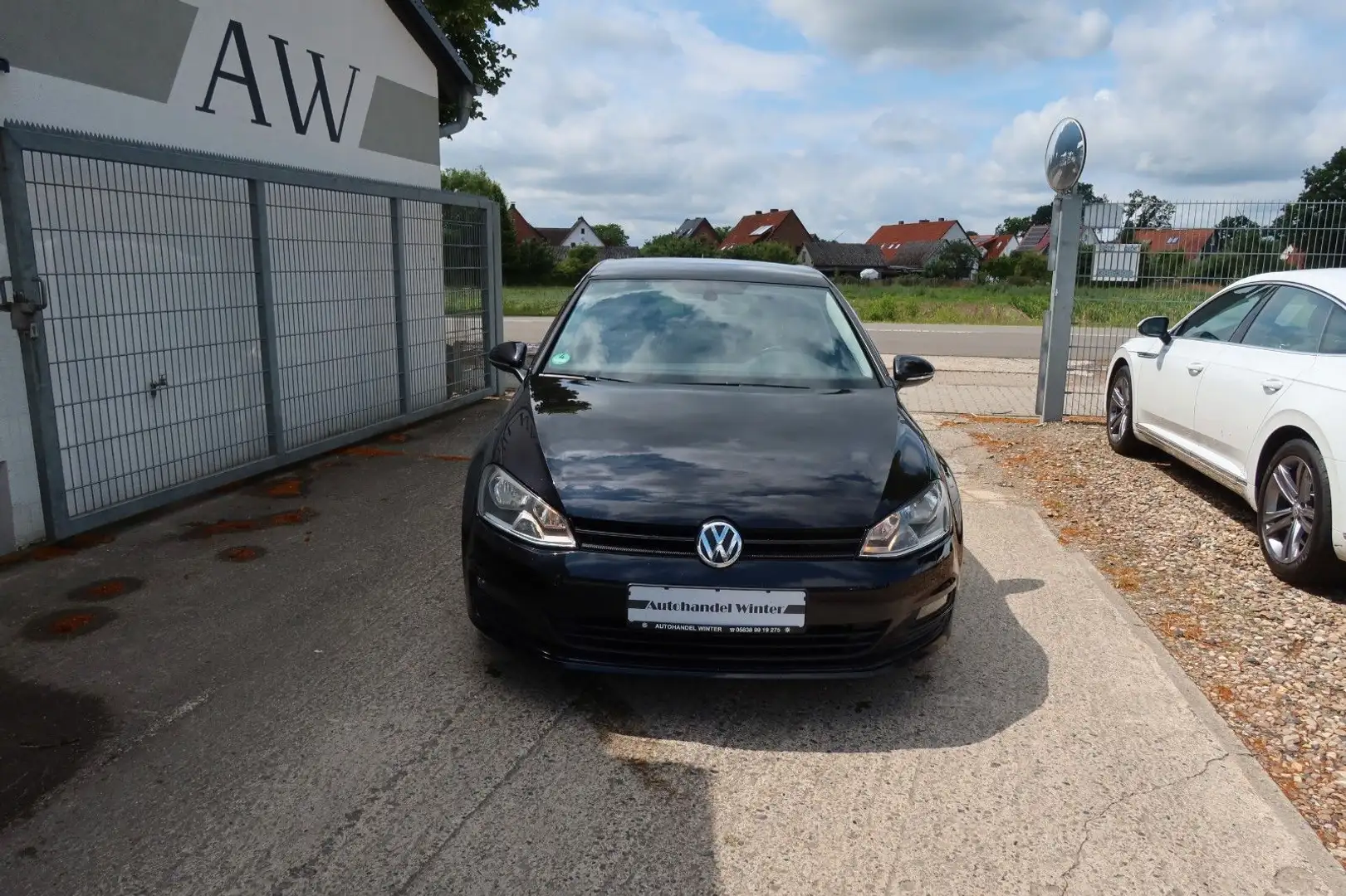 Volkswagen Golf VII Lim. Lounge|2.0 TDI|NAV|Tempomat|110 KW Zwart - 2