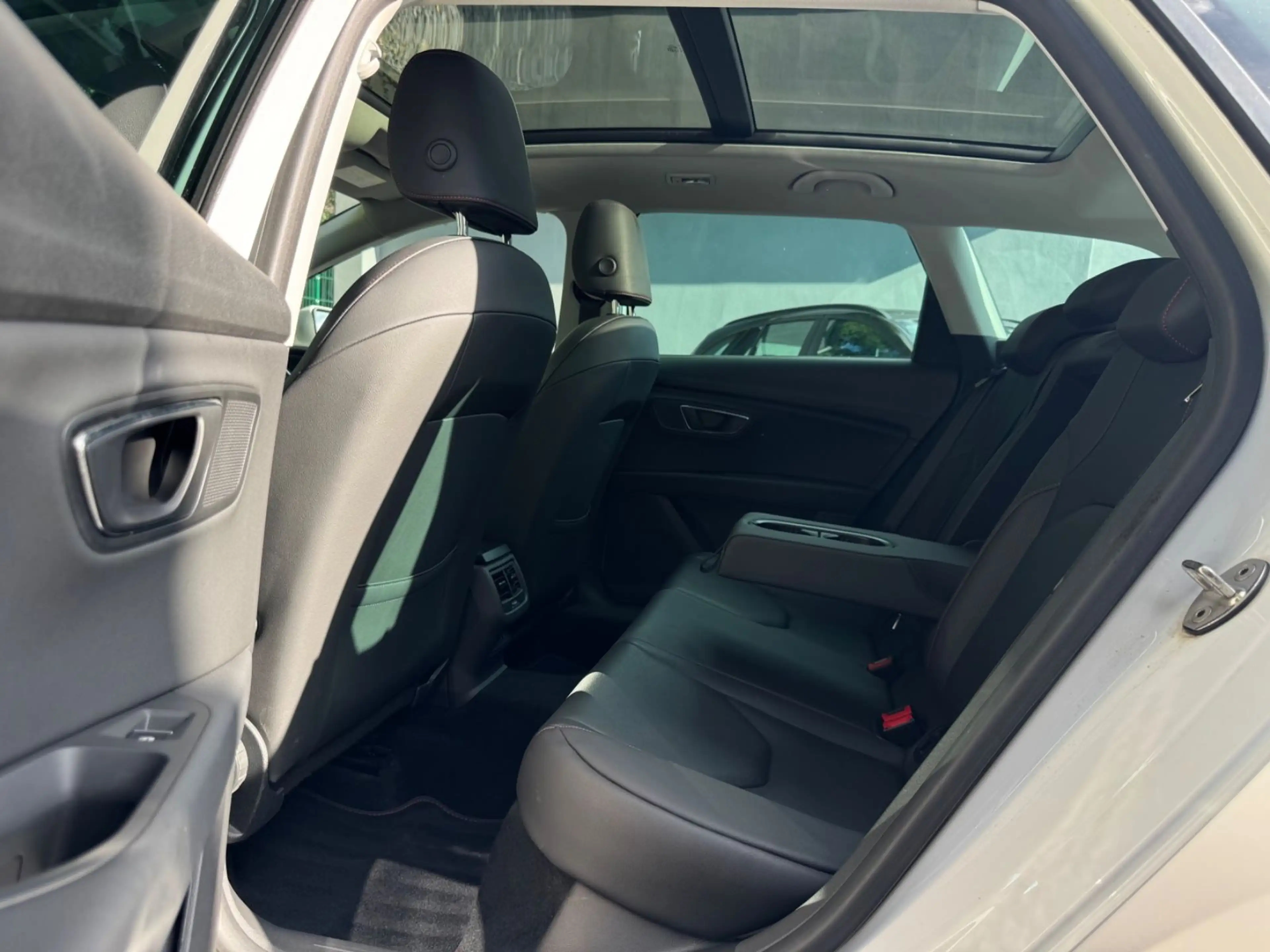 SEAT Leon ST FR Line 2.0 TDI Automatik*Leder*Panorama — photo 15
